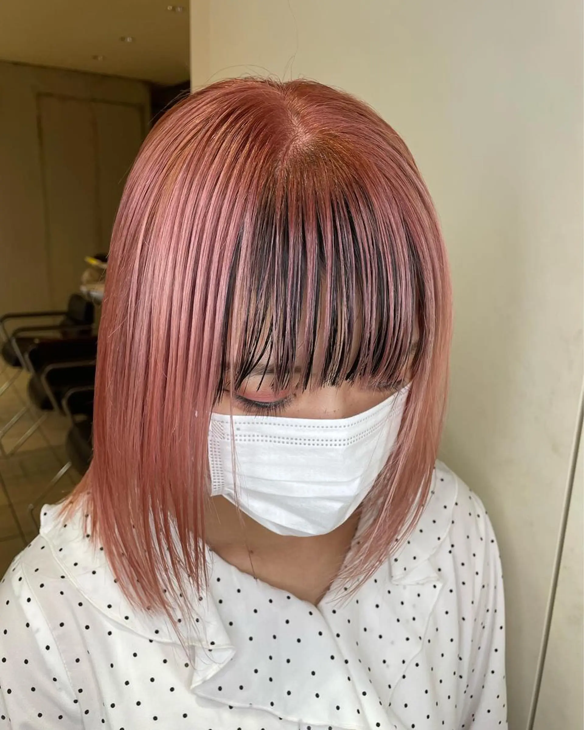 ミディアム カラー NINE+/代表 ブリーチ特化型サロンのヘアスタイル