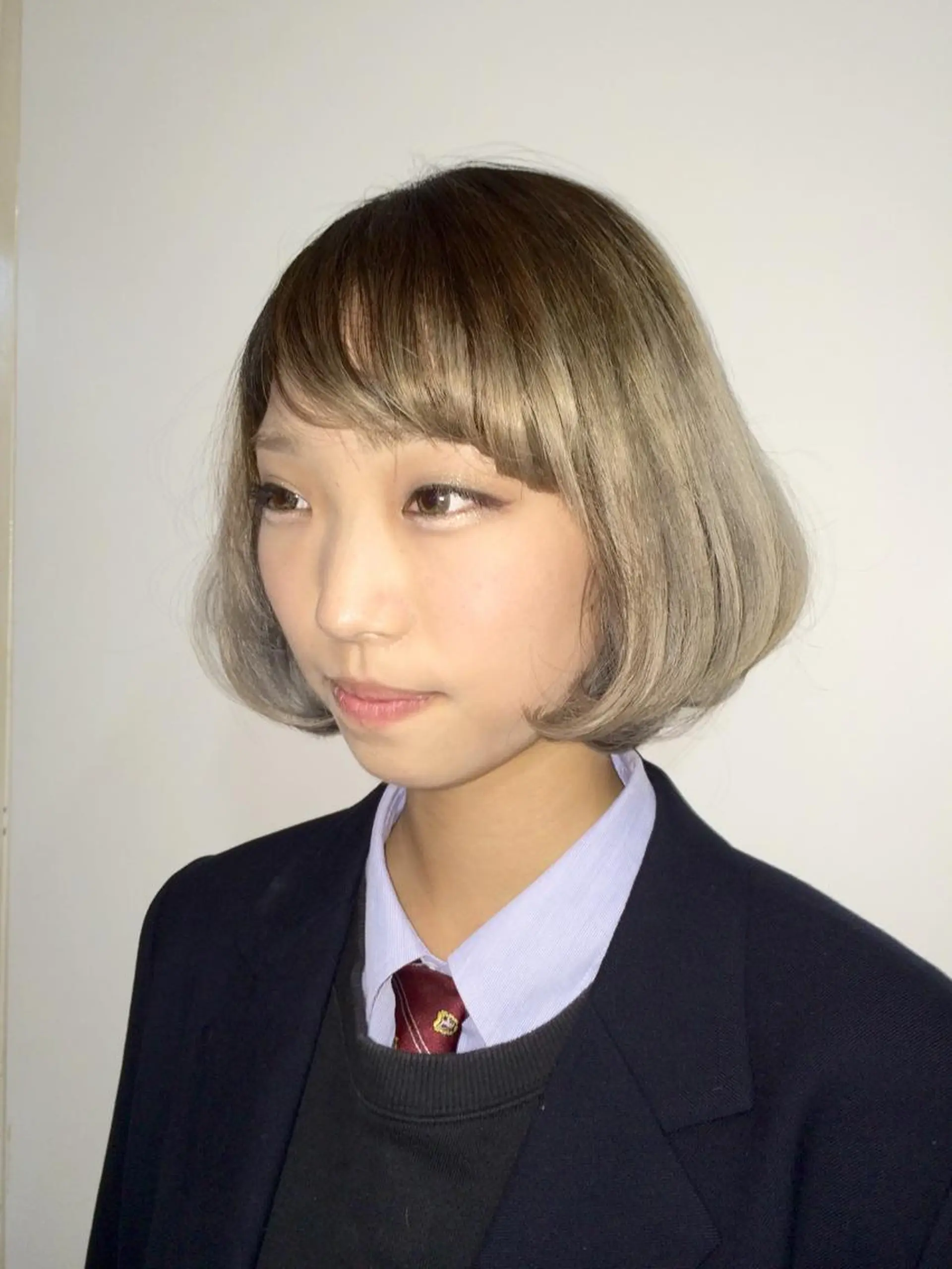 ショート アッシュ ボブ ハイトーン特化🤍 浦住のヘアスタイル