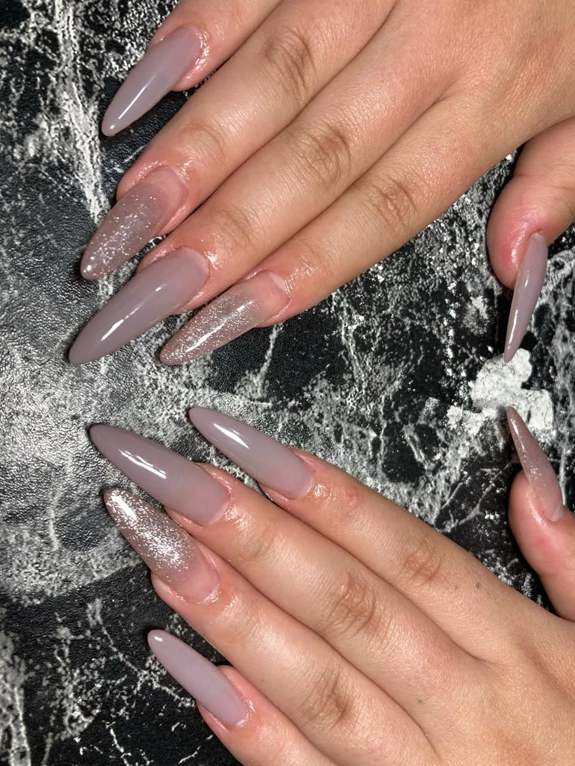 ロング ネイル ロング ロングネイル ハンドネイル ✴︎ Delightのネイルデザイン