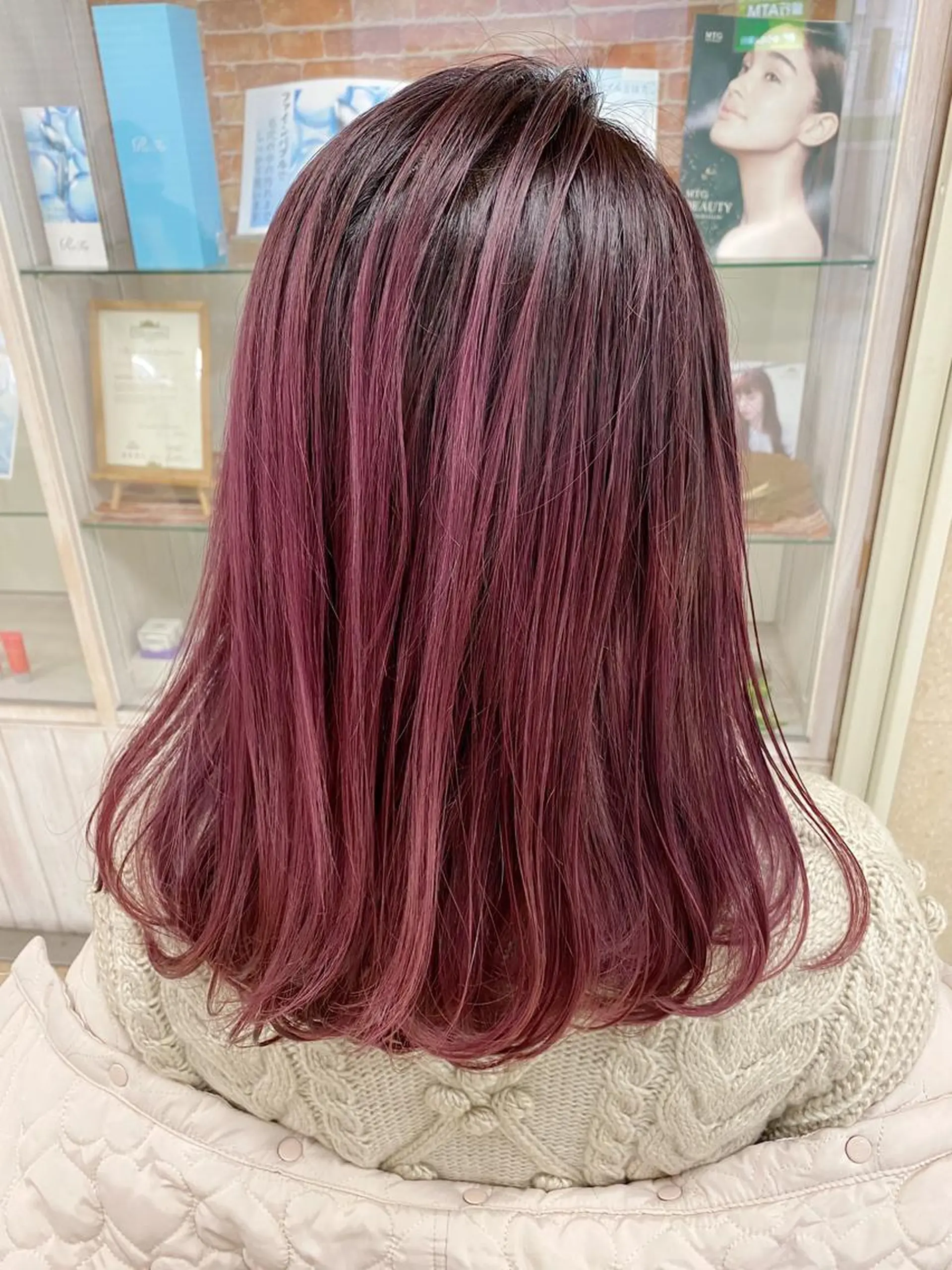 セミロング カラー カット ヘアカラー トリートメント 菅村 勇亮のヘアスタイル