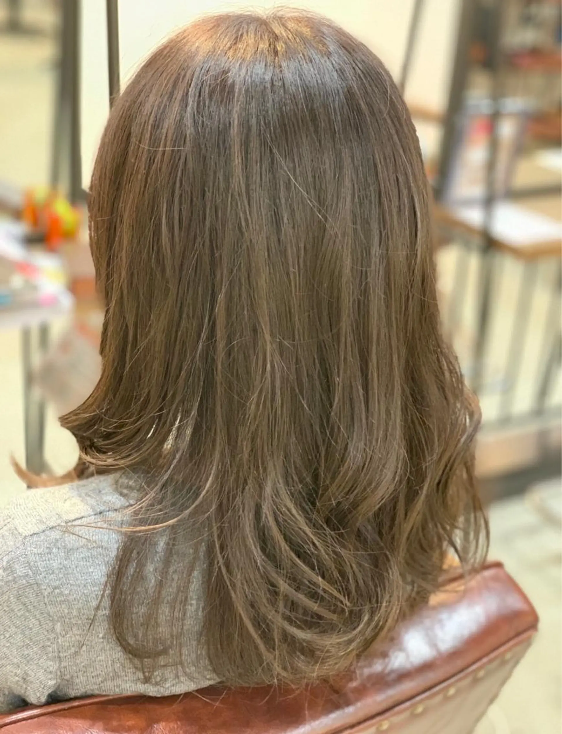 ミディアム カラー アッシュ Lolonois梅田 /Okazaki:)のヘアスタイル