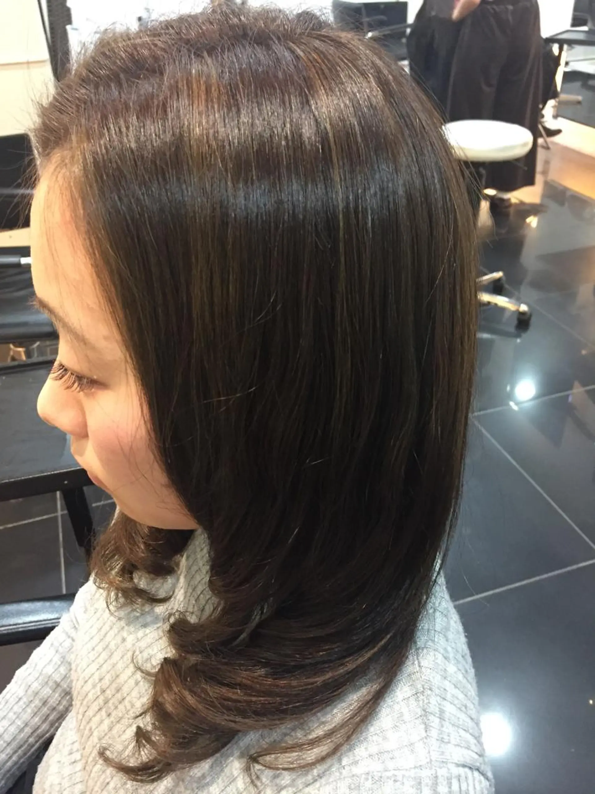 ロング カラー 関口 友行のヘアスタイル