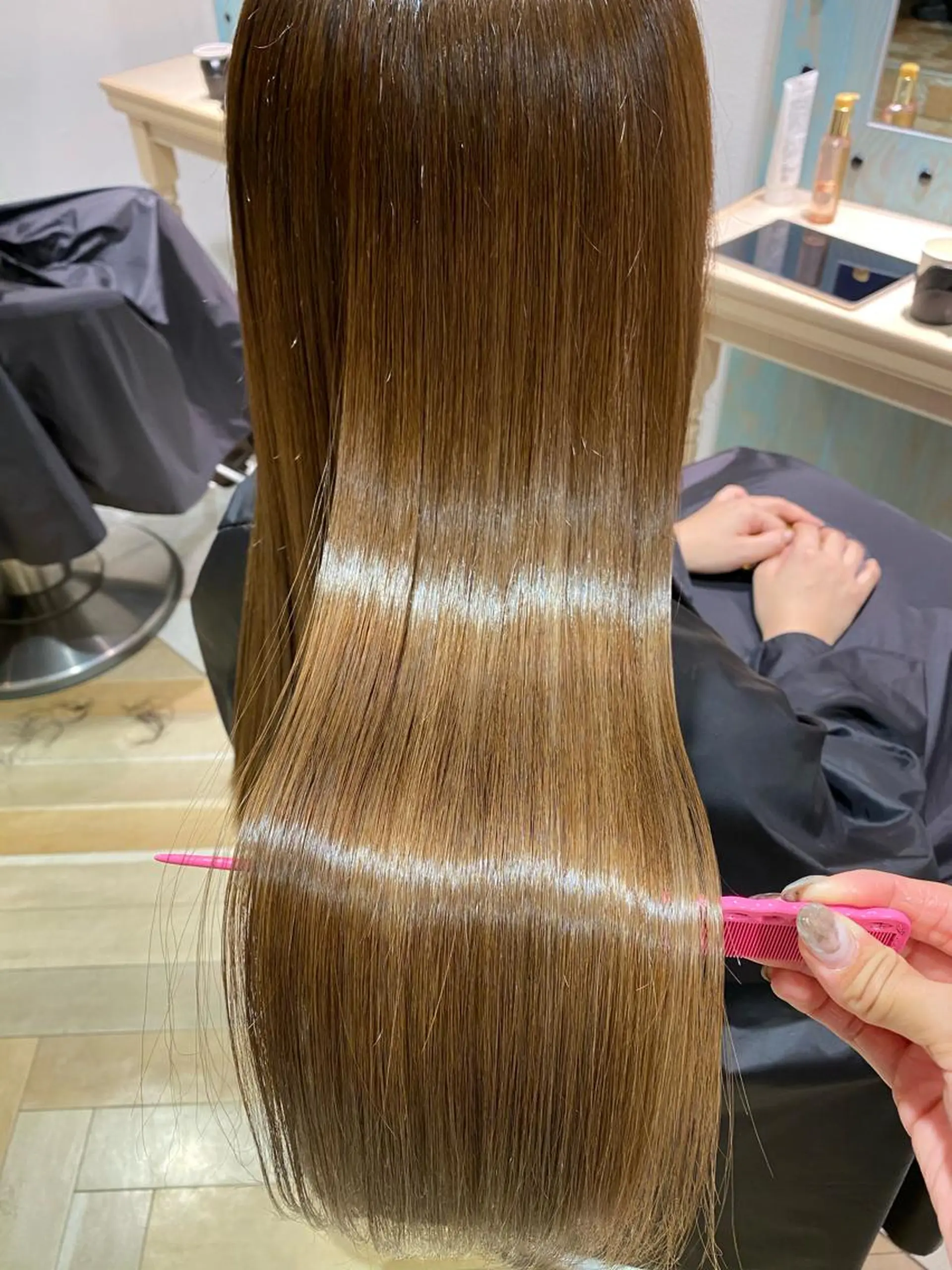 ロング カット ヘアカラー 縮毛矯正 トリートメント 髪質改善　縮毛の達人 矢井由真のヘアスタイル