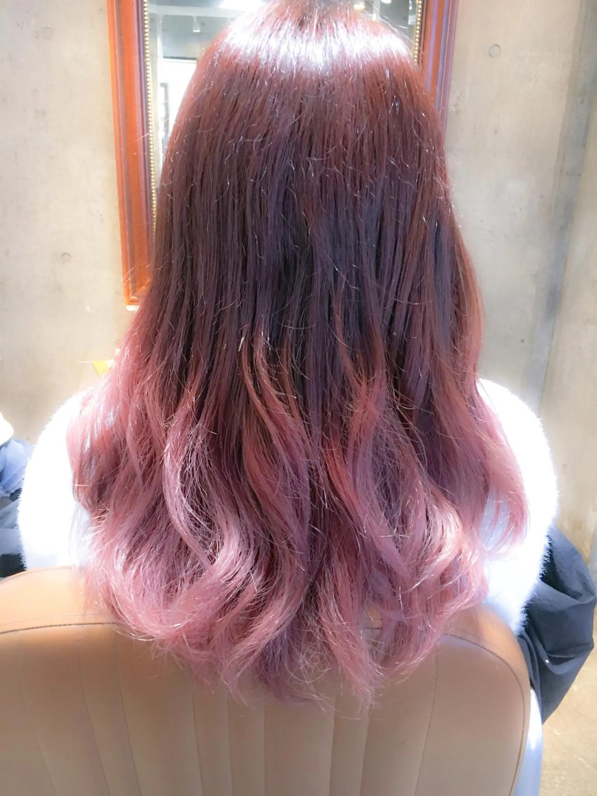 ロング カラー グラデーションカラー ピンクカラー 北條 優輝のヘアスタイル