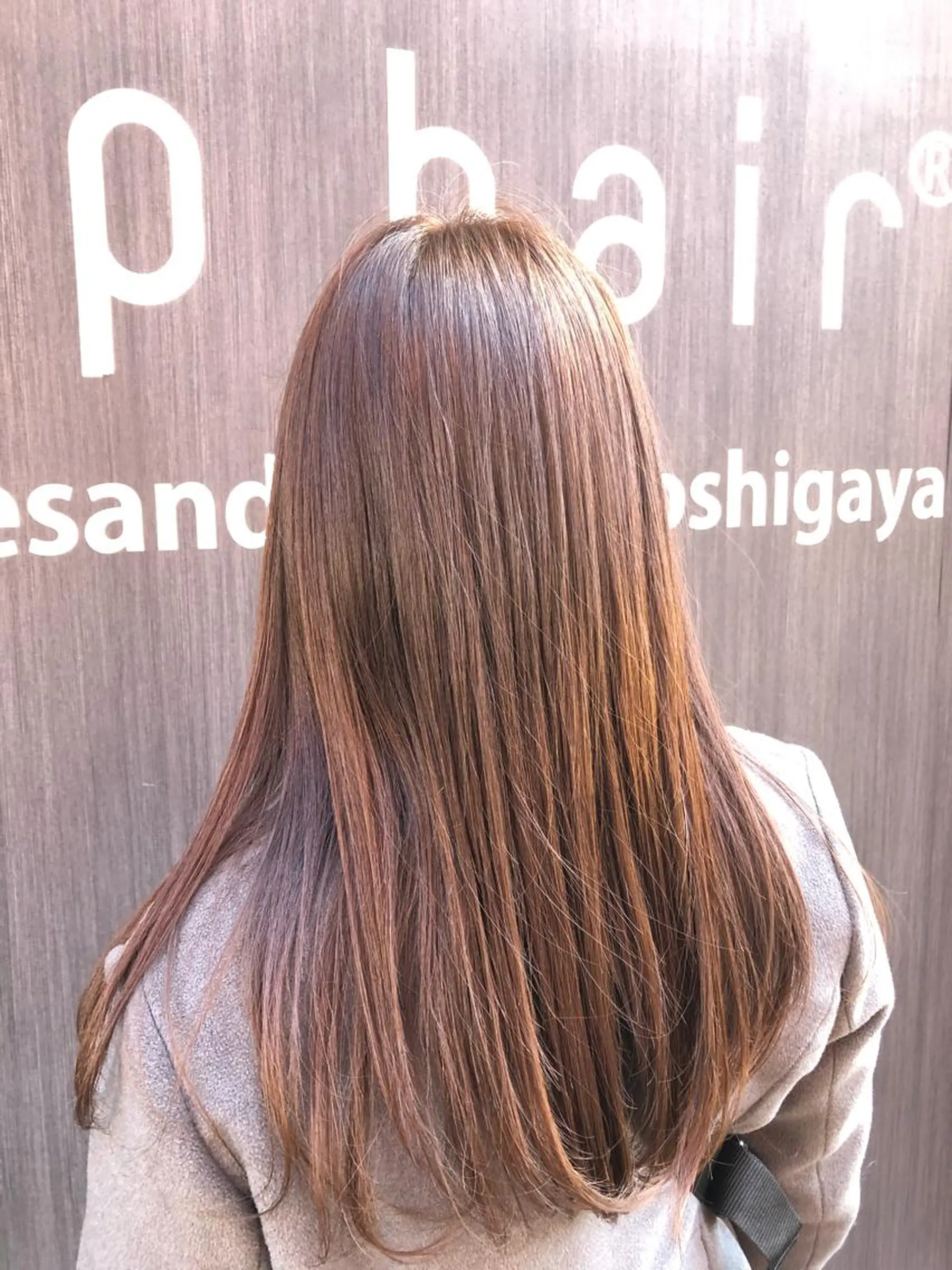 セミロング カラー ブリーチ カット ヘアカラー トリートメント 菊池 幹のヘアスタイル