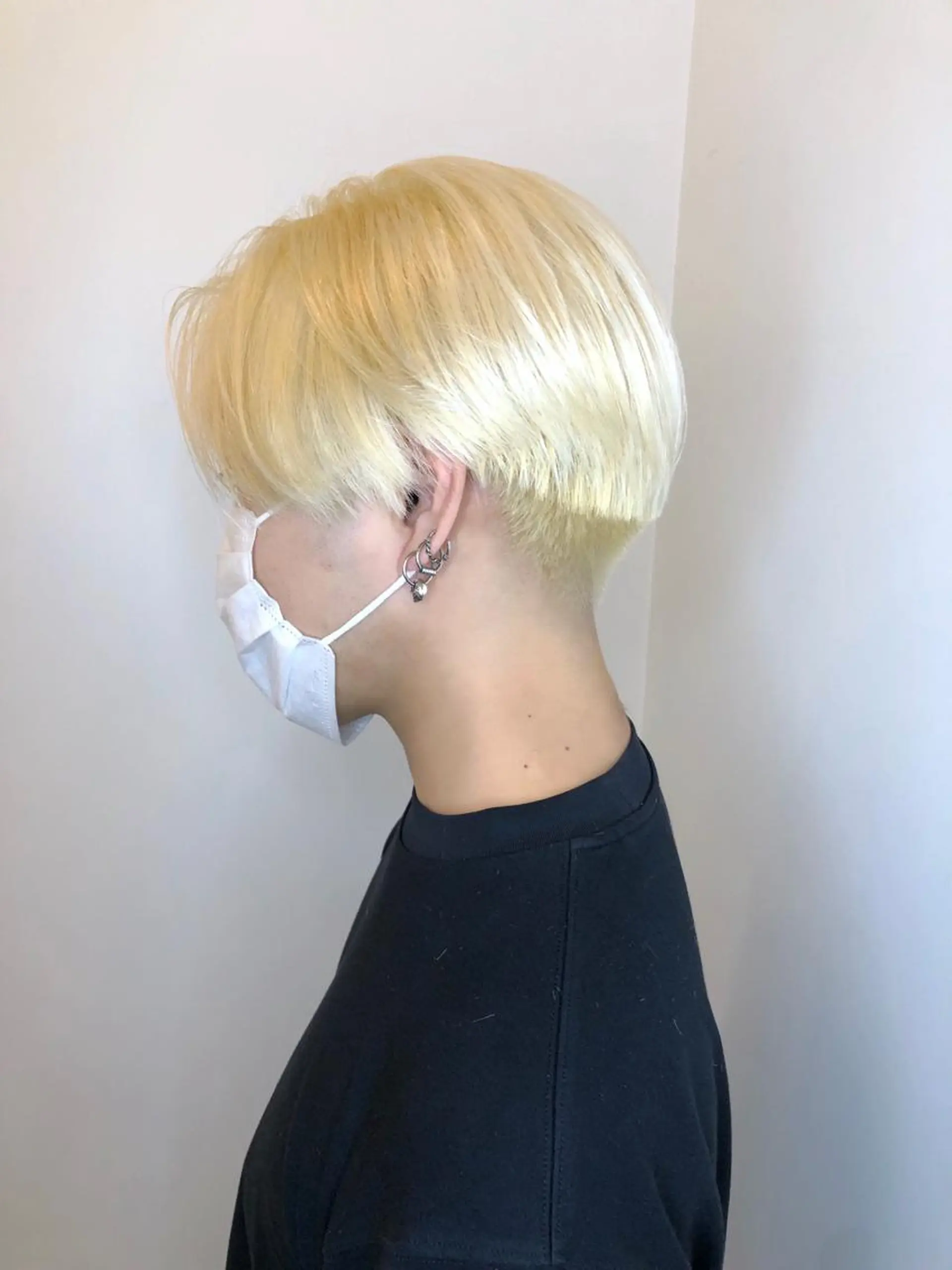 ショート カラー ブリーチ 抜きっぱなしブロンド ブロンド カット ヘアカラー トリートメント ヘアセット ☕️ベージュカラー 内藤光哉☕️のヘアスタイル