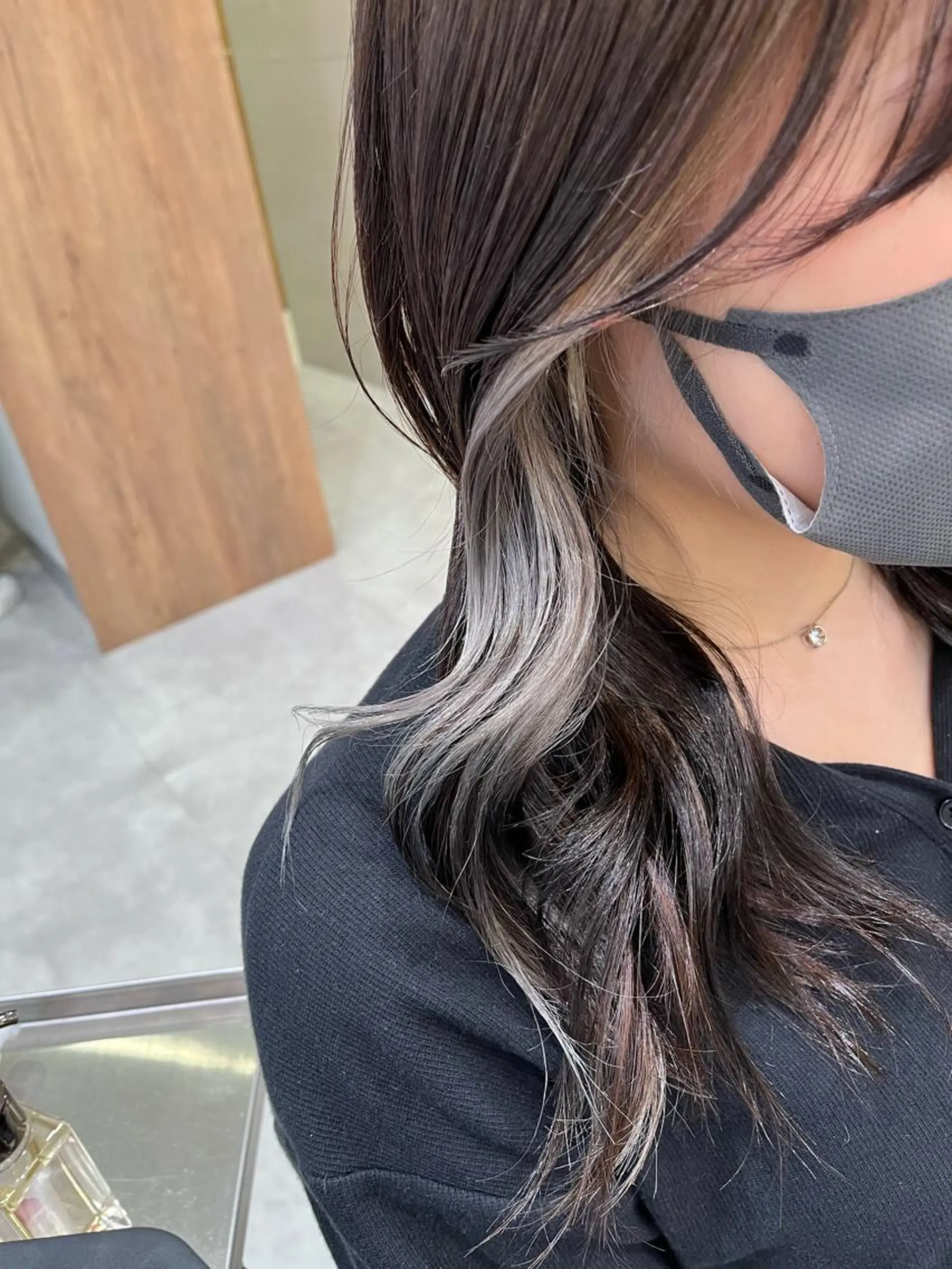 セミロング カラー 木野田 萌のヘアスタイル