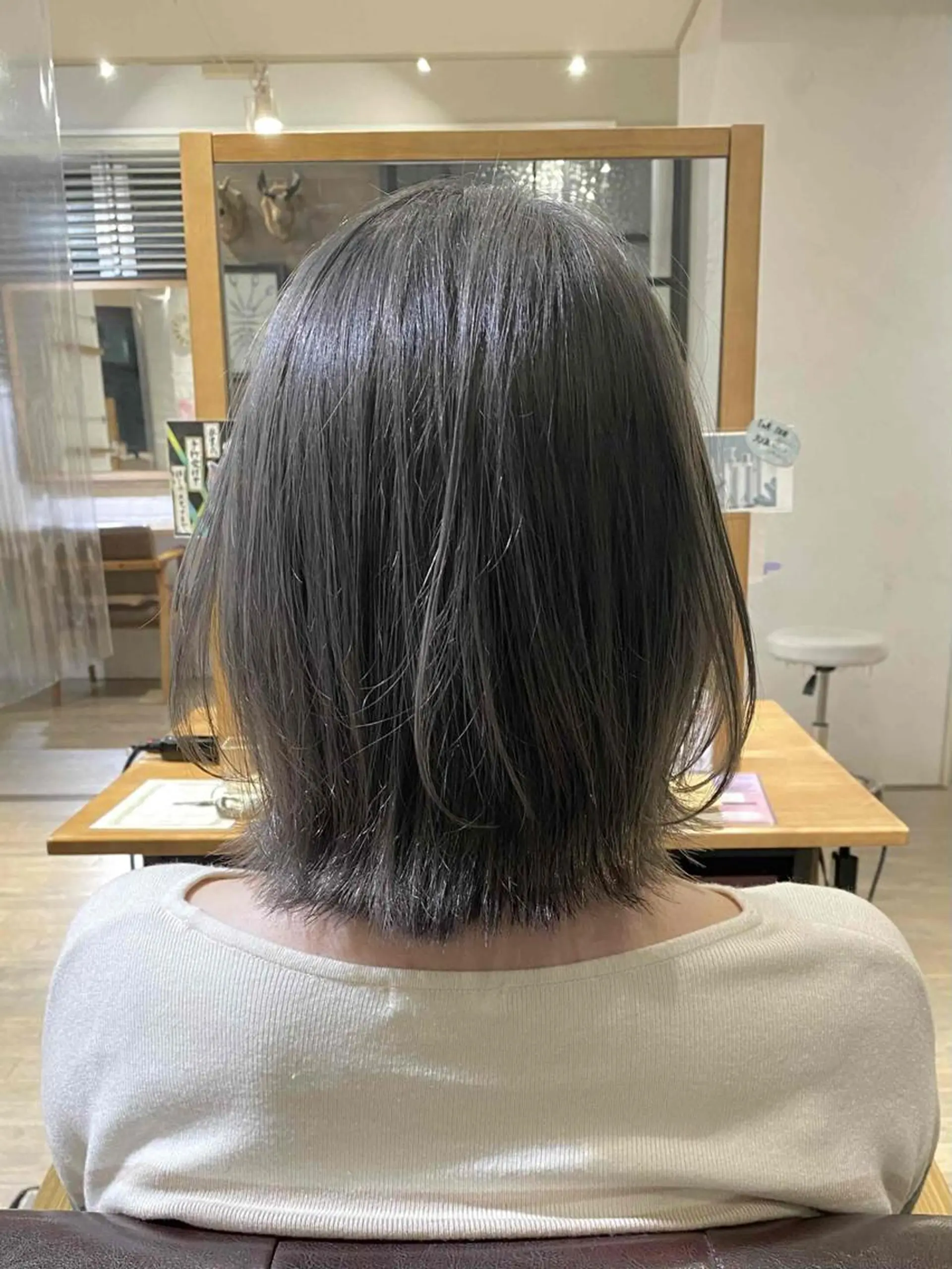 カラー ミディアム ボブレイヤー ボブ くびれヘア 顔まわりレイヤー 顔周りカット 前田 裕介のヘアスタイル