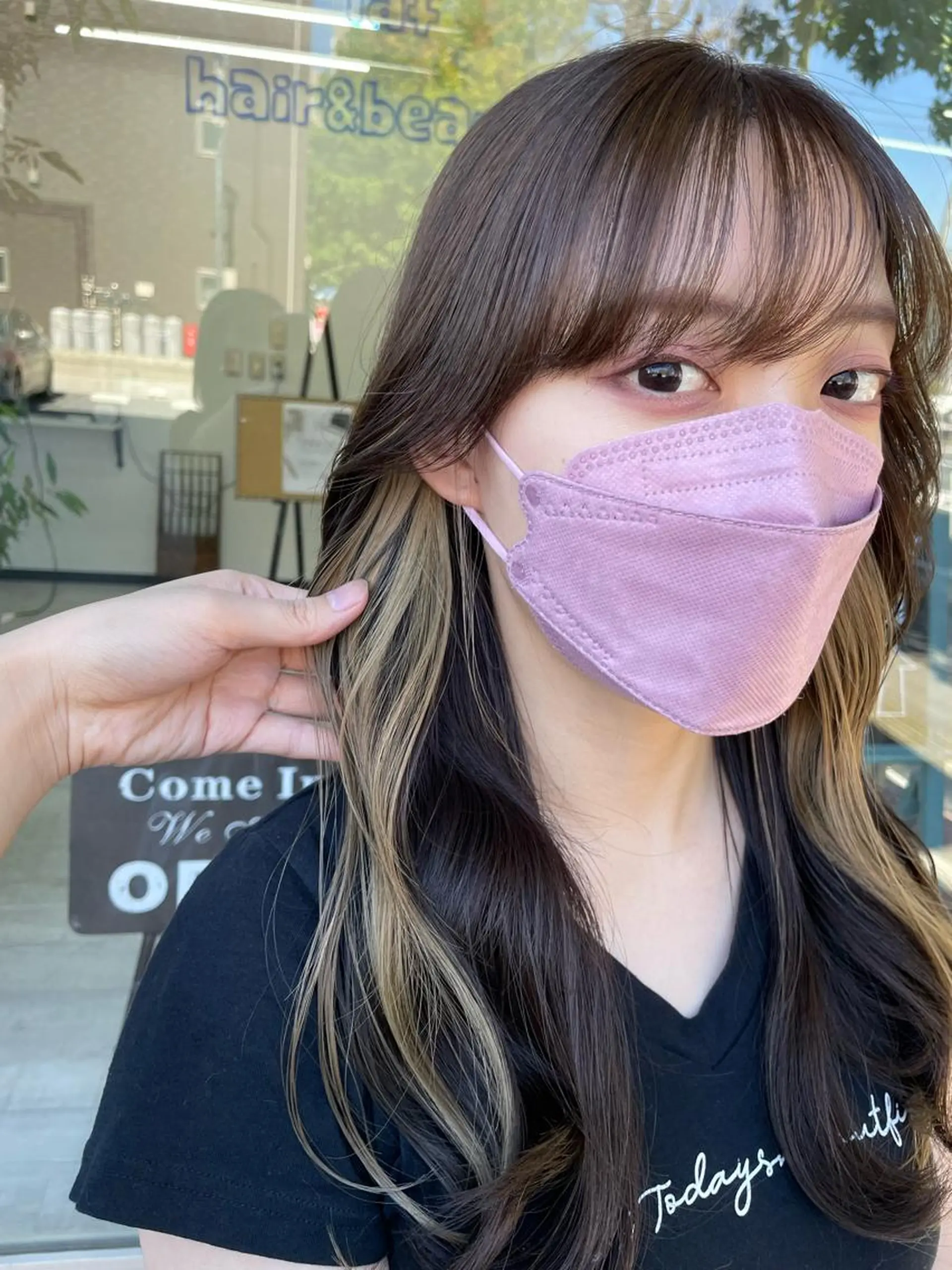 カラー イヤリングカラー インナーカラー オノ アカネのヘアスタイル