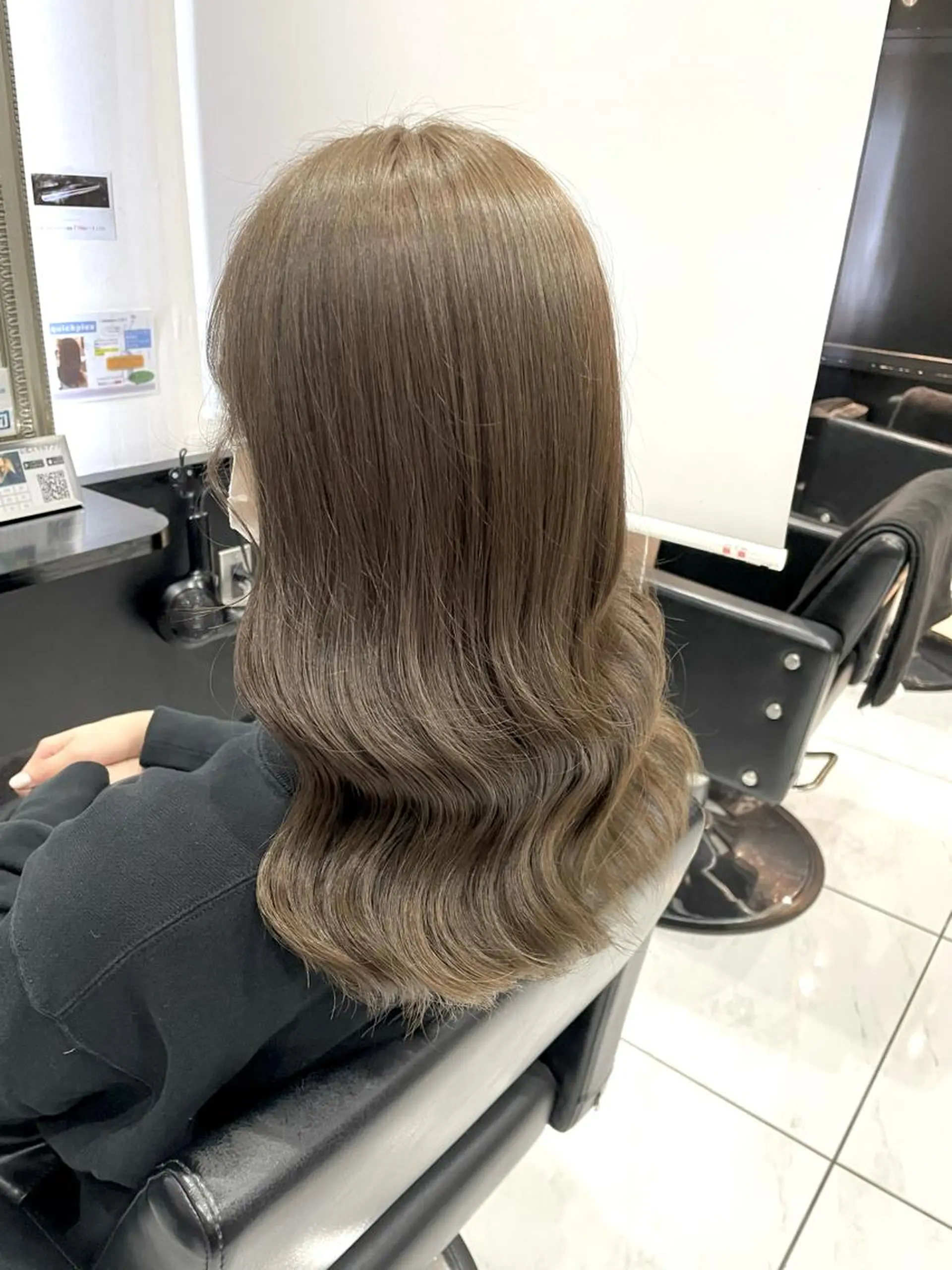 セミロング ヘアカラー \RINA🐾/ ジェルムのヘアスタイル