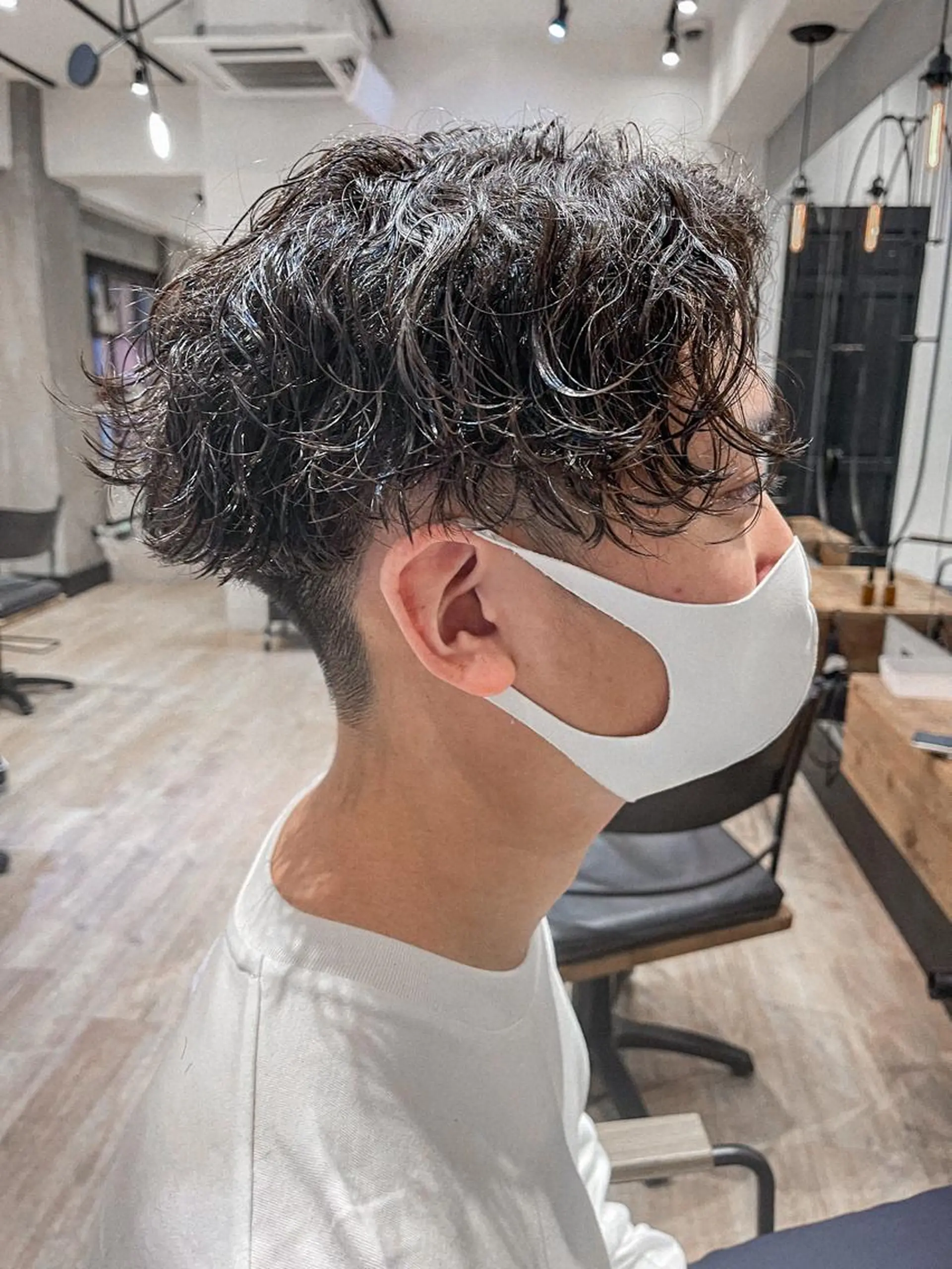 ショート パーマ メンズ フェードカット マッシュ メンズパーマ スキンフェード メンズツイストパーマ カット パーマ トリートメント ヘアセット lana hair 新宿髪質改善トリートメント新宿三丁目【ラナヘアー】所属・新宿メンズ専門 モテ清潔感パーマ特化のヘアスタイル