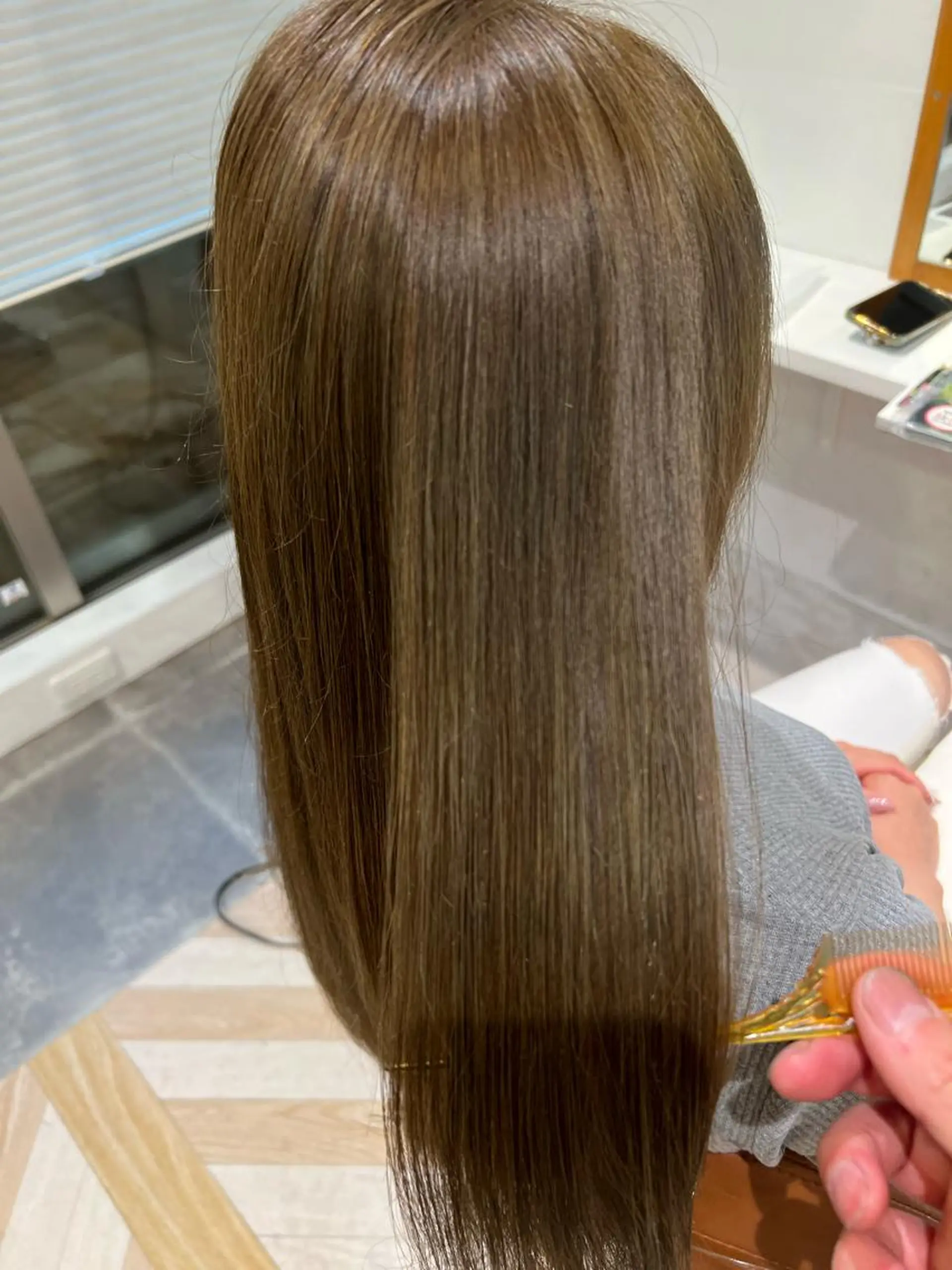 ロング カット 縮毛矯正 トリートメント ROUTE ルートのヘアスタイル