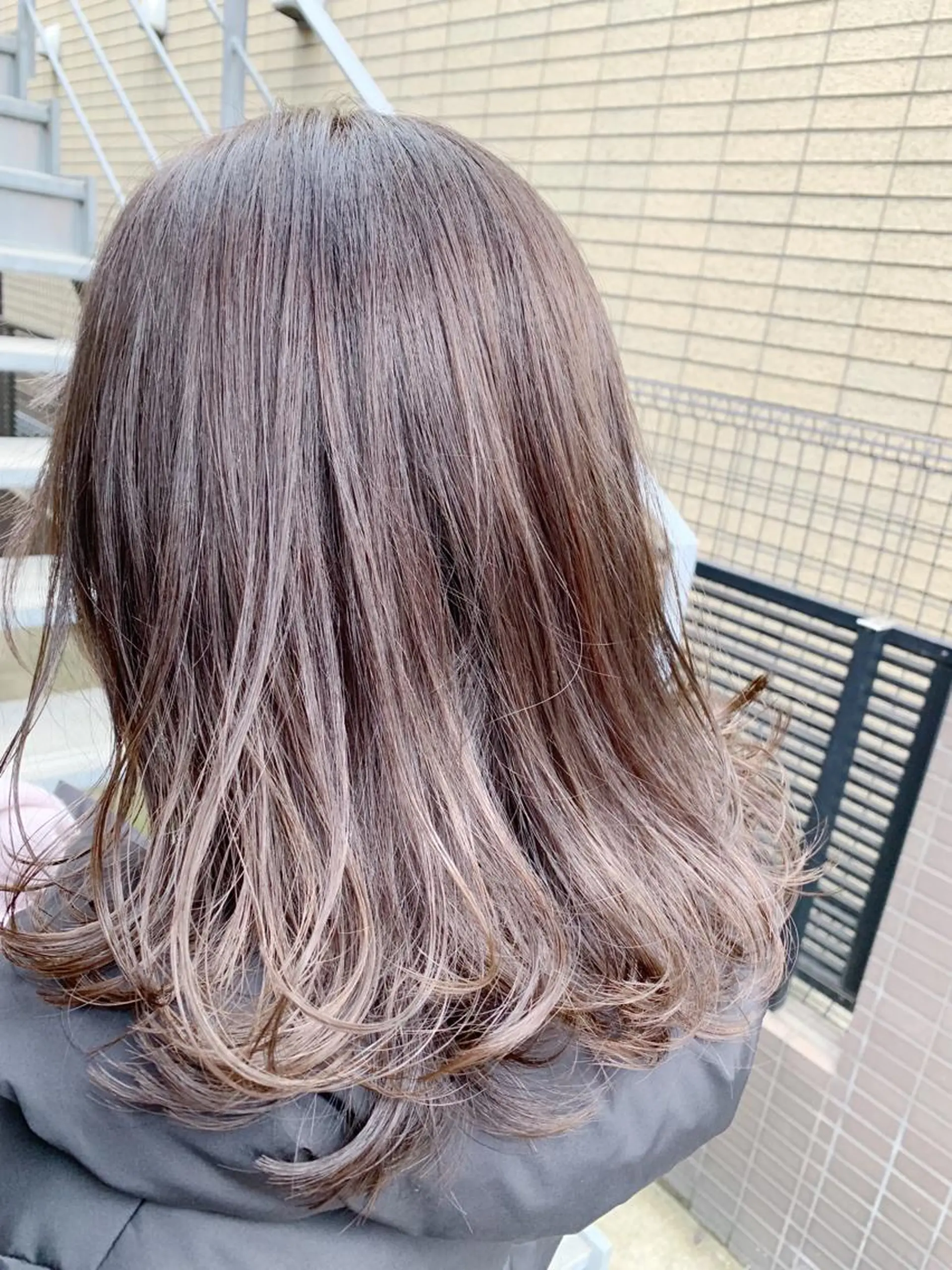 ミディアム カラー グレージュ DUMBO所属・【完全マンツー 恵比寿】佐藤 翔のヘアスタイル