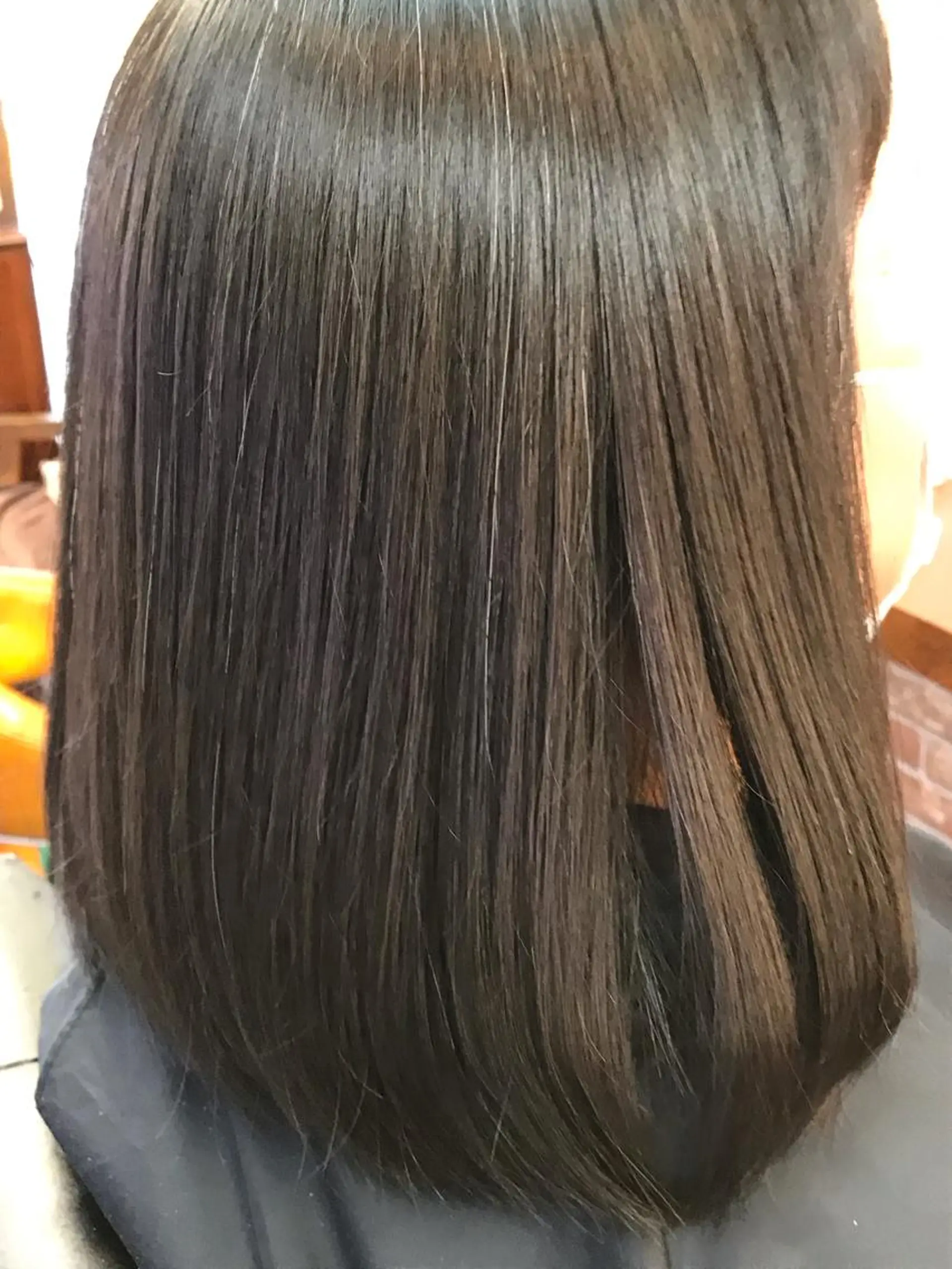 セミロング パーマ 桧山 真のヘアスタイル