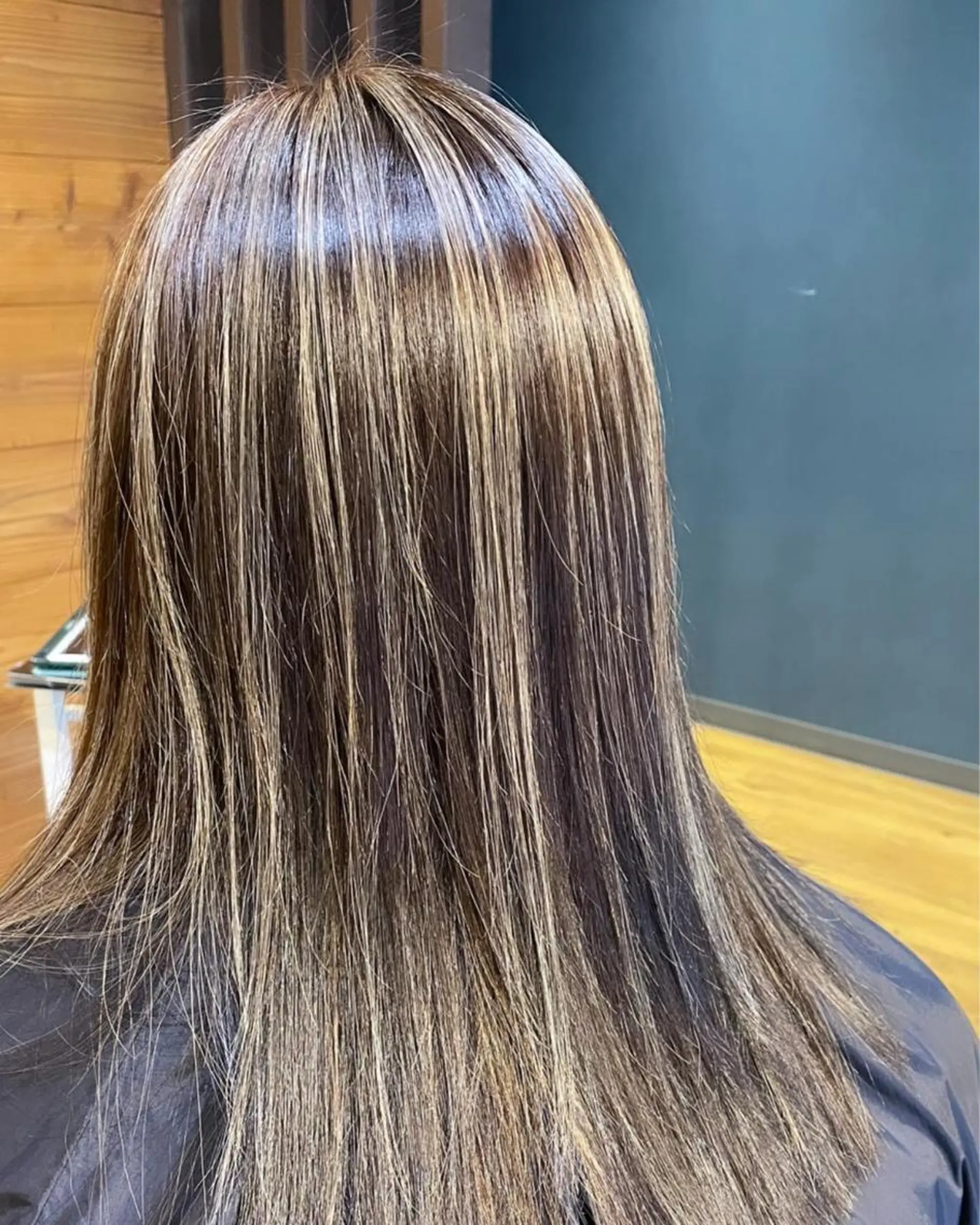 ロング カラー 透明感カラー ハイライトカラー ハイライト カット ヘアカラー トリートメント 🌈NESTA minami🌈のヘアスタイル