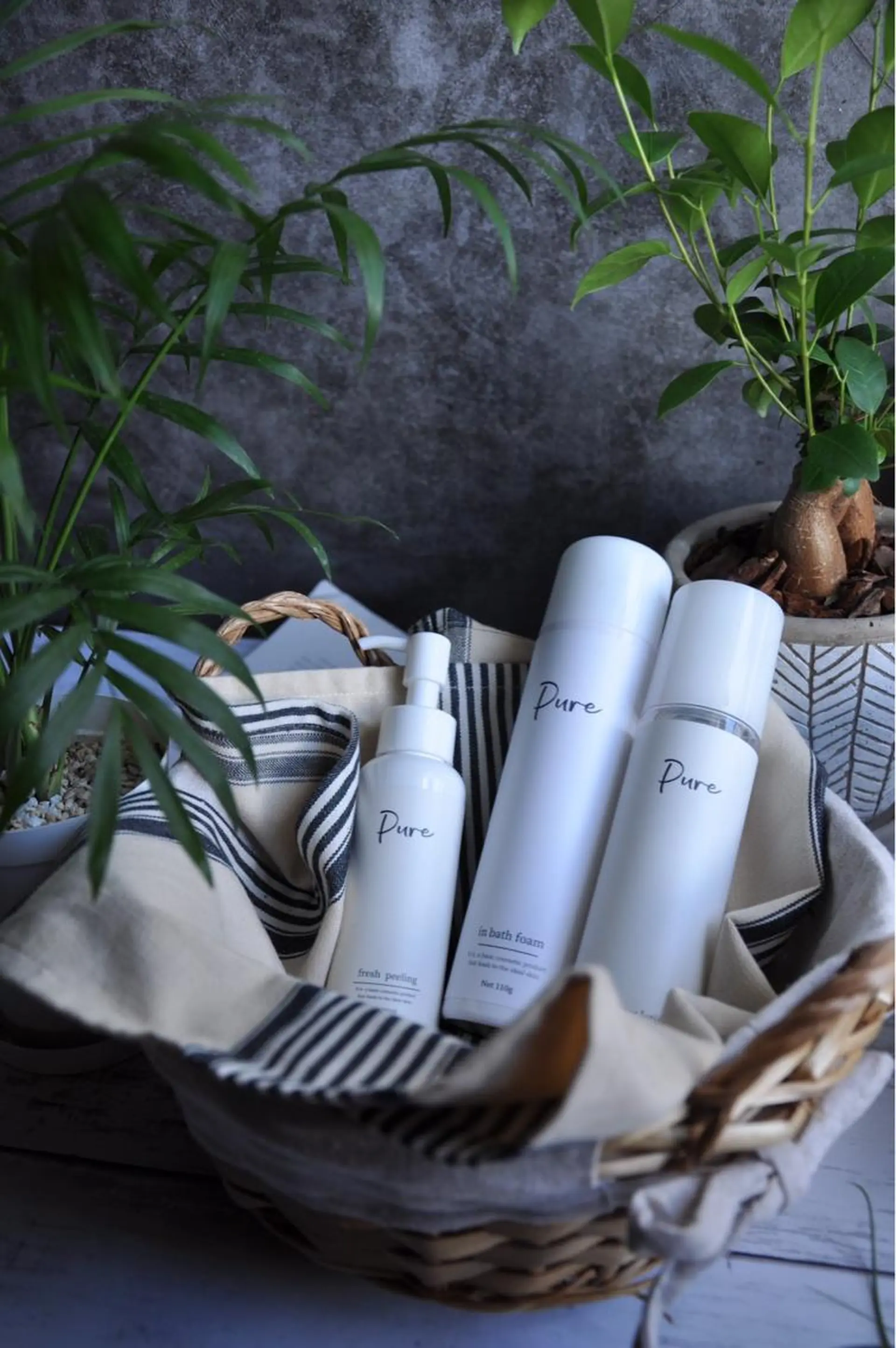 エステ 頭蓋骨小顔矯正 ハーブピーリングのエステ・リラクイメージ