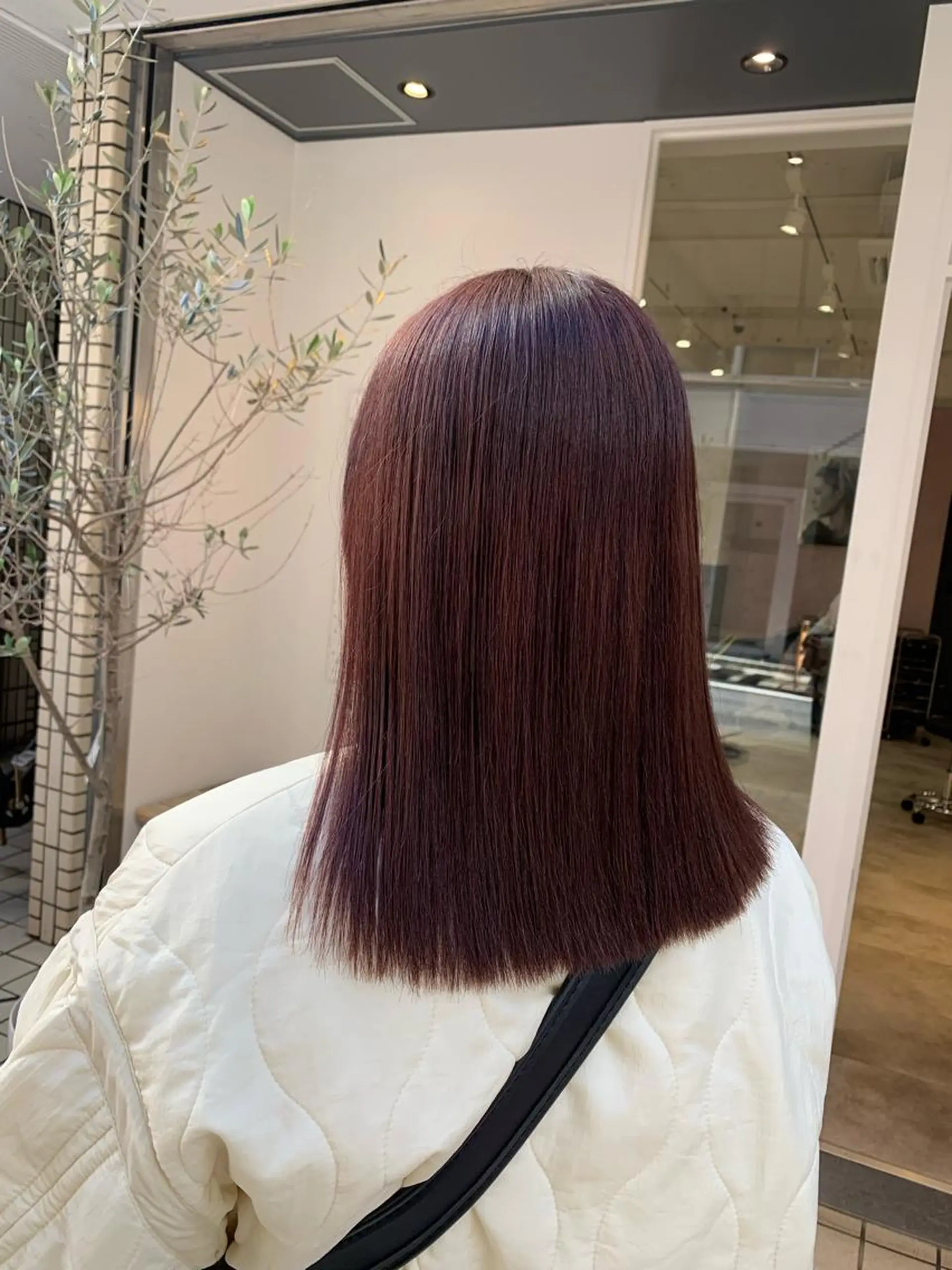 ミディアム カラー 🥀韓国ヘア🥀 宮津真菜のヘアスタイル