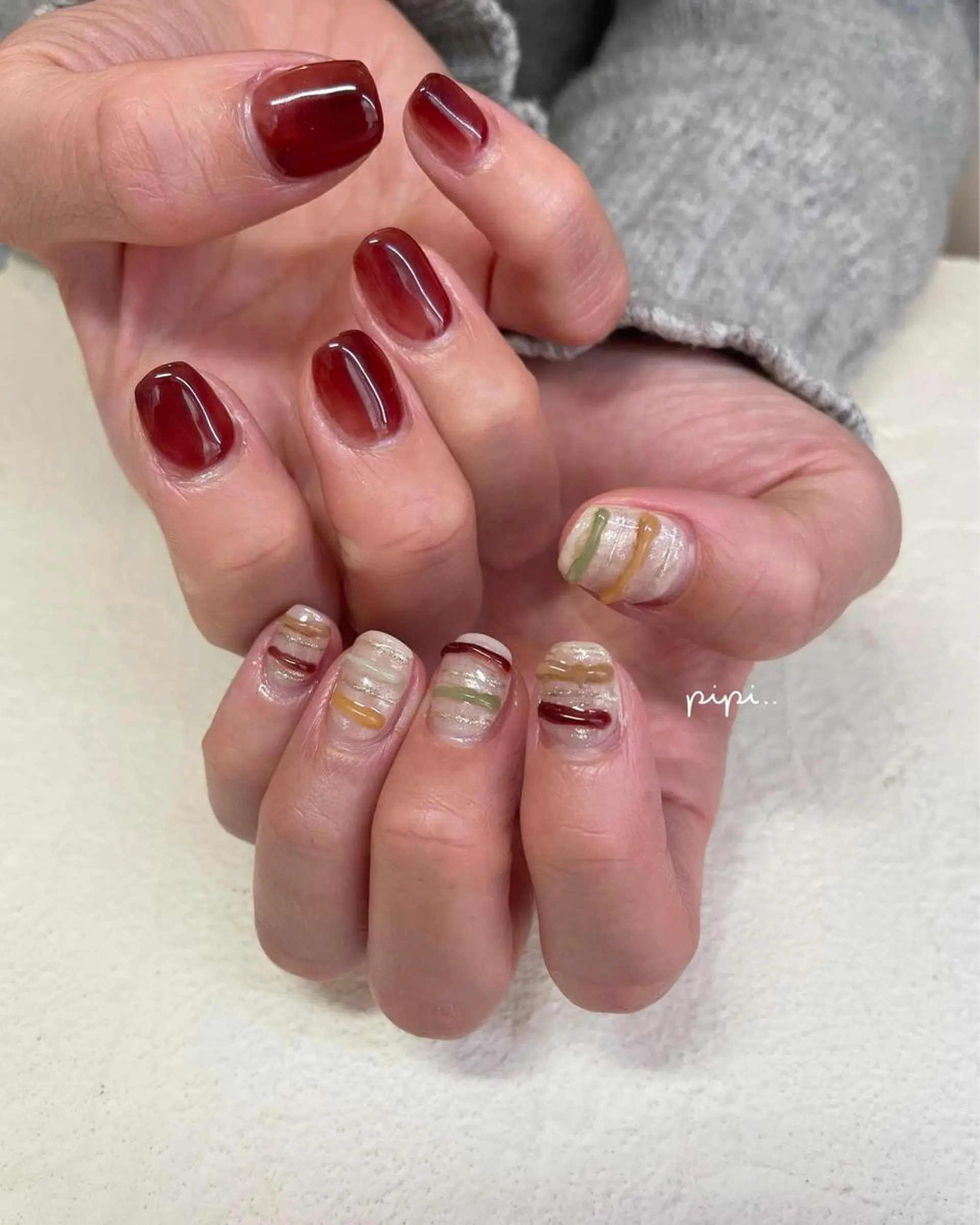 ショート ネイル ぷっくりネイル pipi ..のネイルデザイン