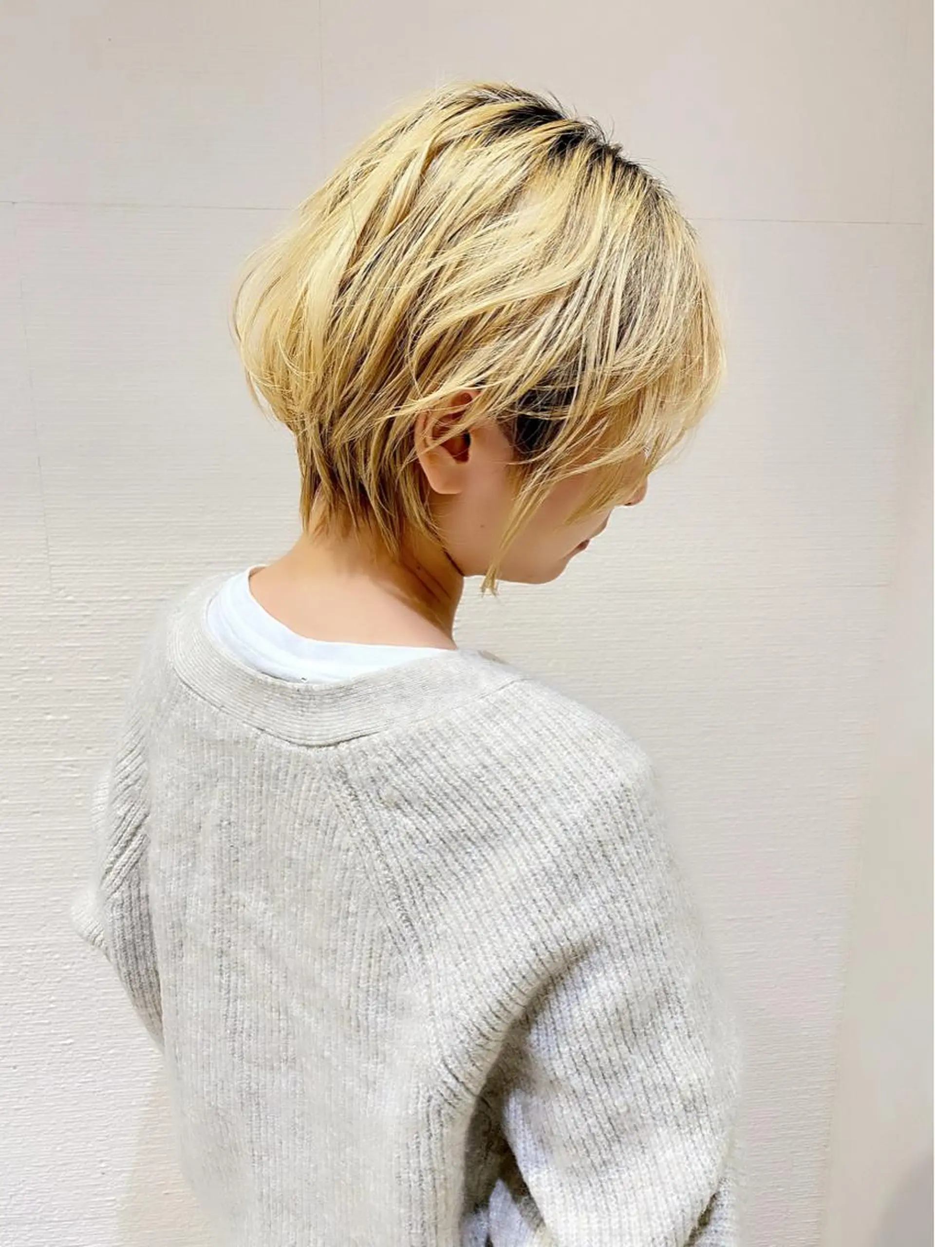 ショート 三鷹で1番ショート ボブをカットする新谷のヘアスタイル