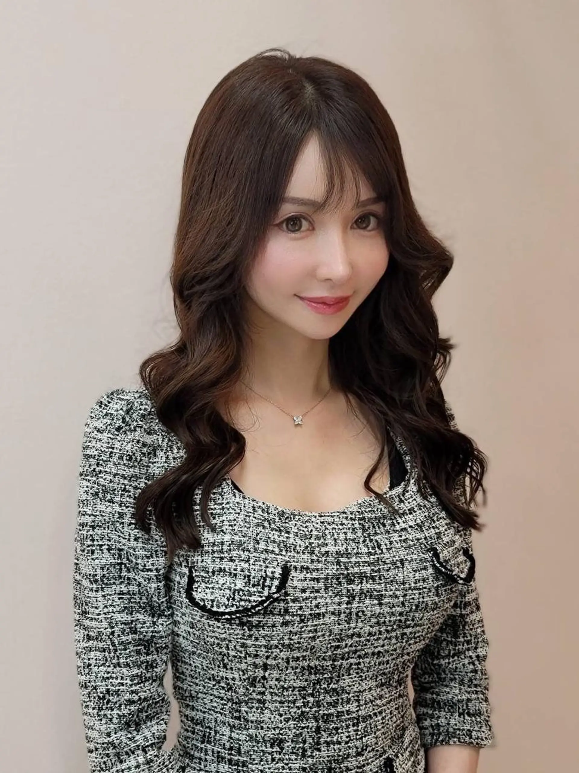 セミロング 韓国特化🇰🇷 エクステのヘアスタイル