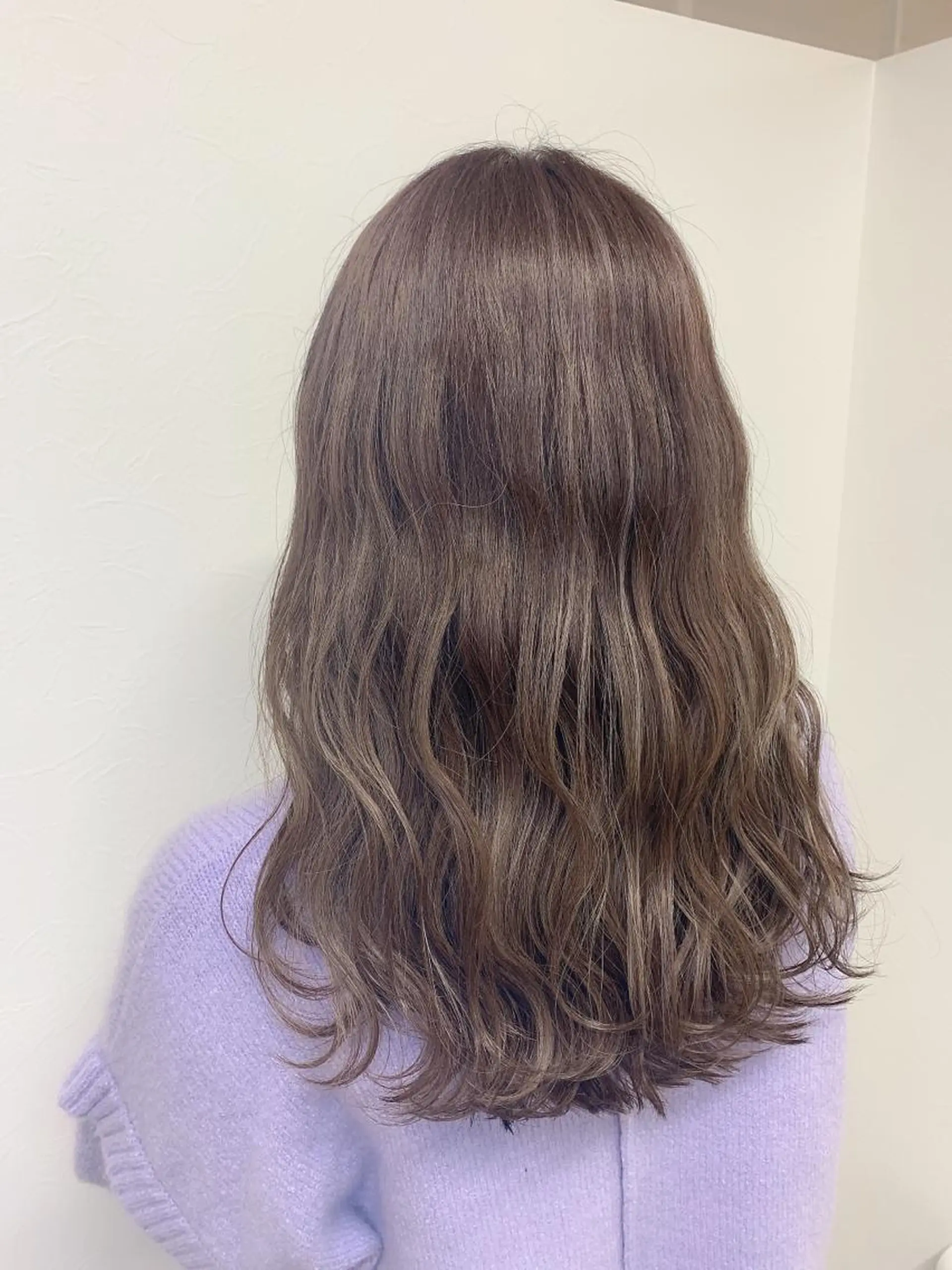 セミロング カット ヘアカラー トリートメント Sol plusのヘアスタイル