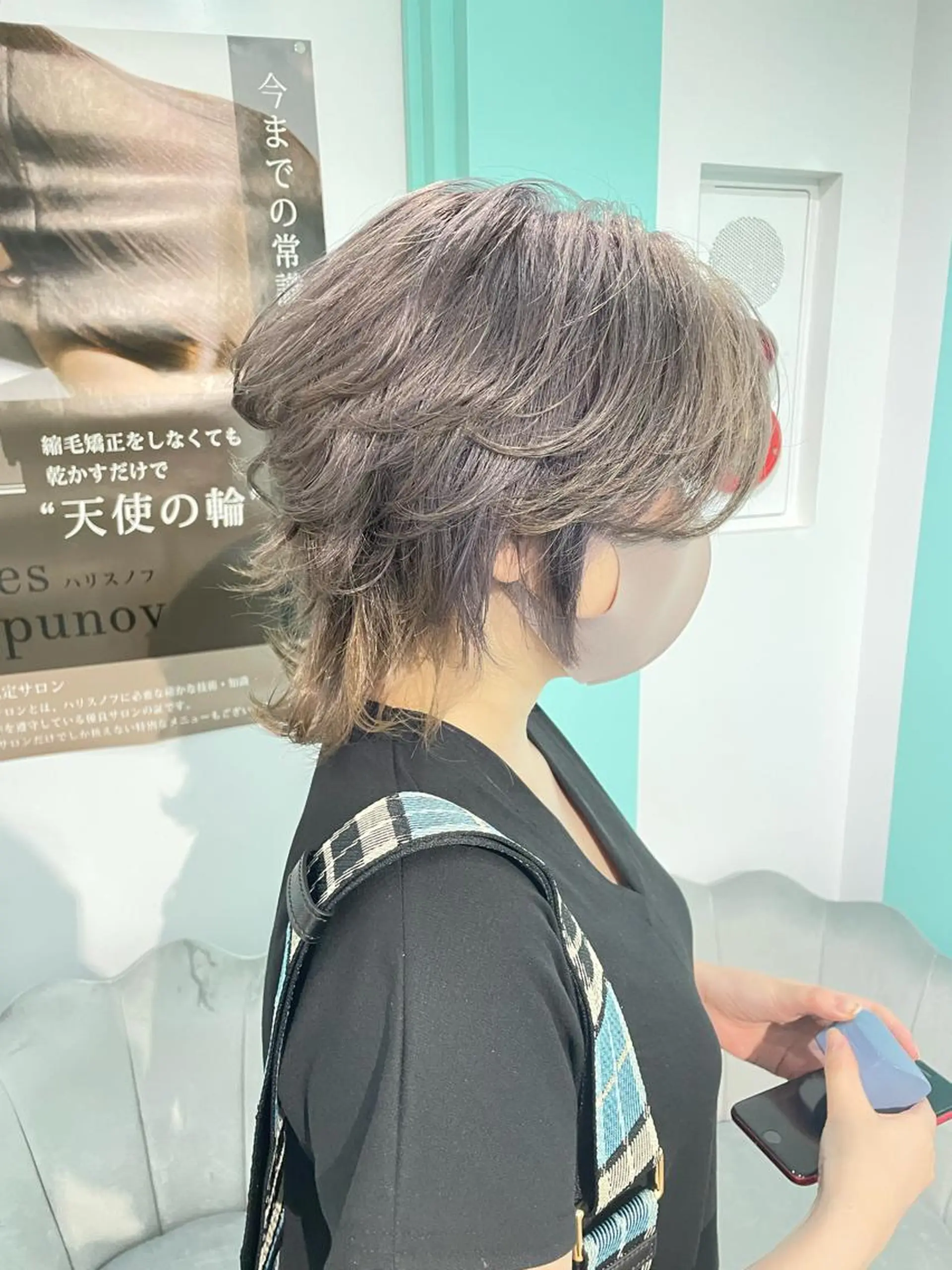 ショート ヘアカラー 原 千景のヘアスタイル