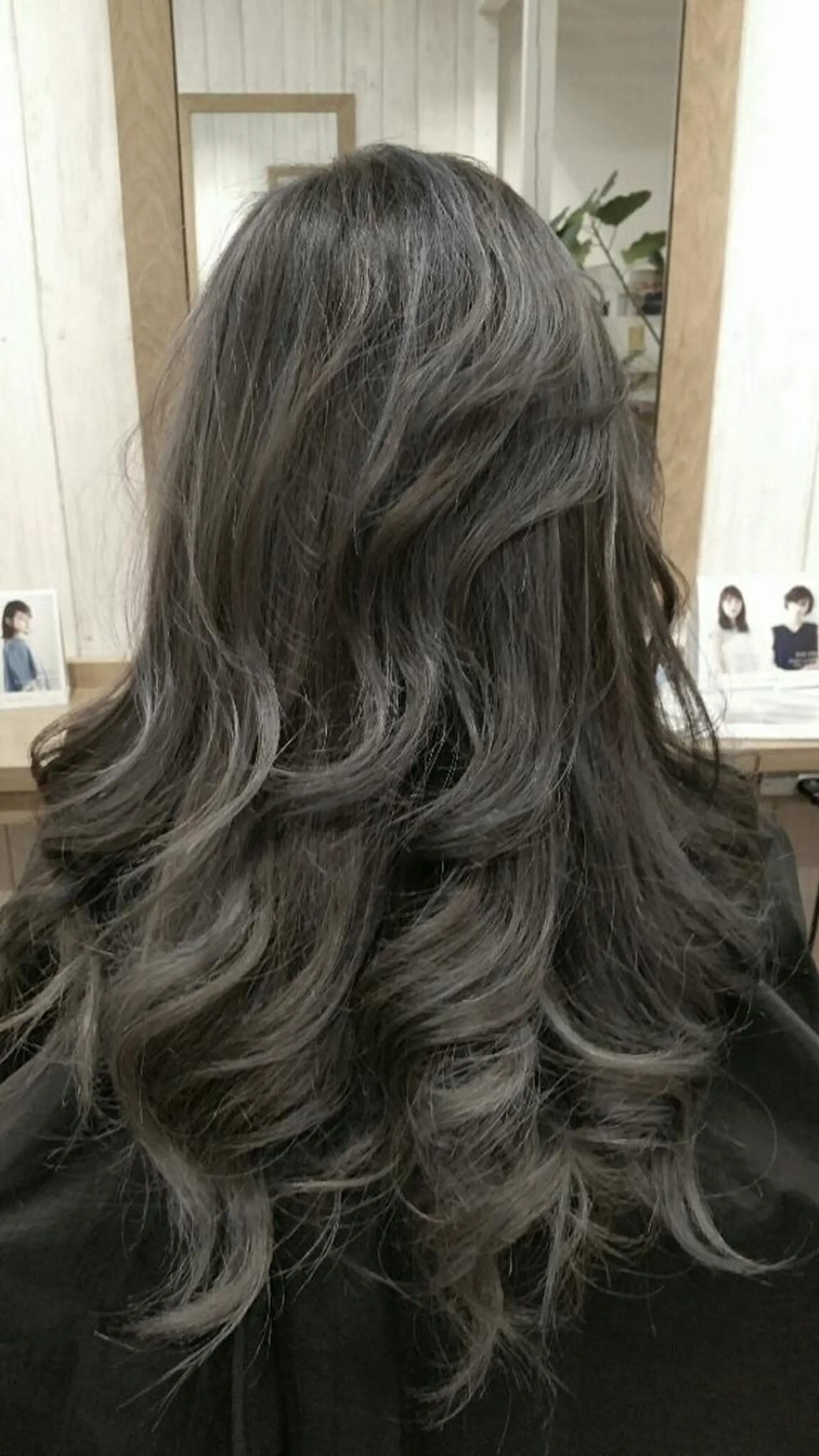 ロング カラー パーマ ヘアアレンジ アッシュ ブリーチ ハイライトカラー ハイライト 長田 広樹のヘアスタイル