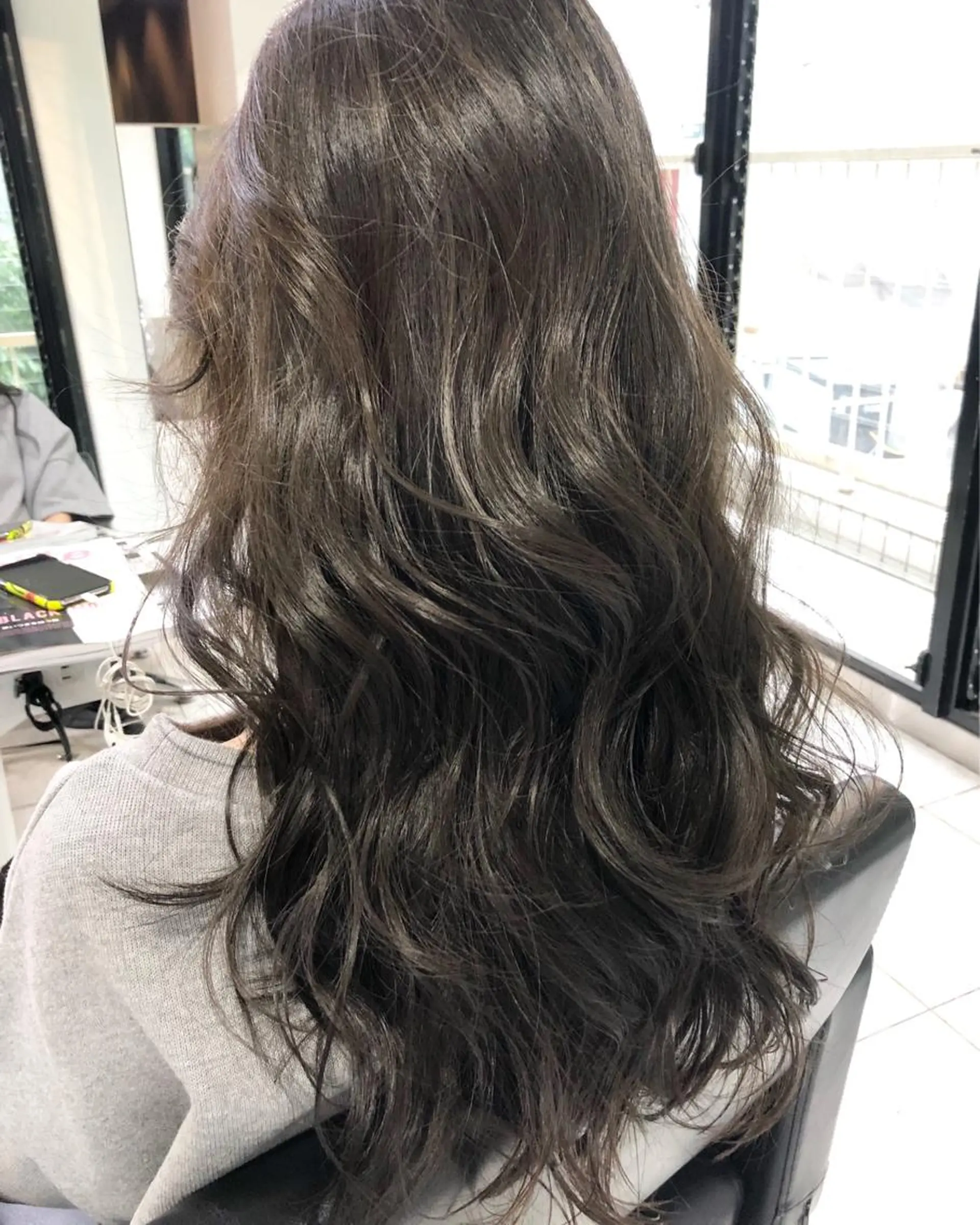 ロング カラー レイヤーカット BLend 渋谷のヘアスタイル