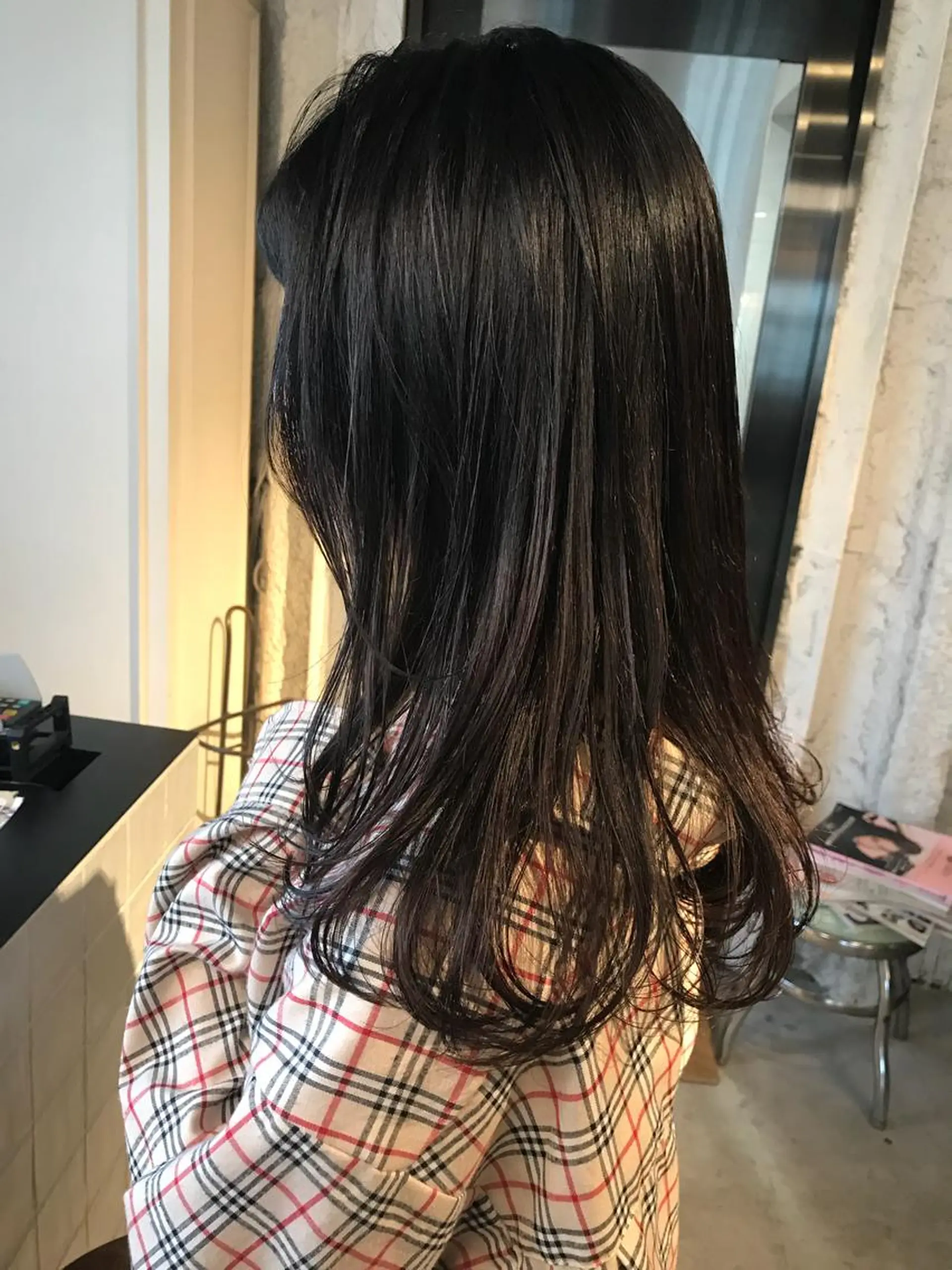 セミロング 悩み解決/艶髪/ LISAのヘアスタイル