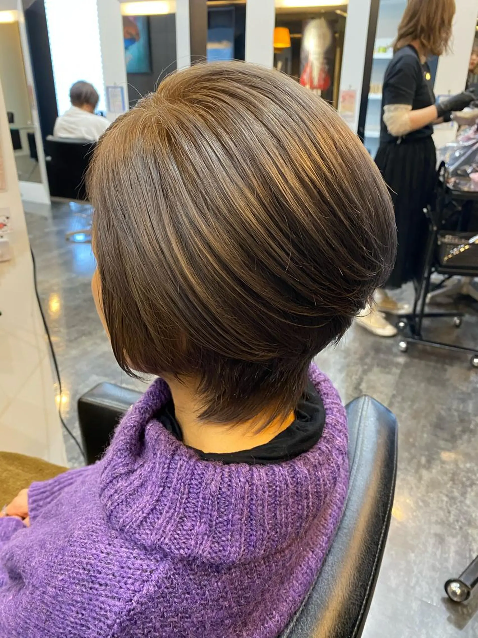 カラー アッシュ & kuのヘアスタイル