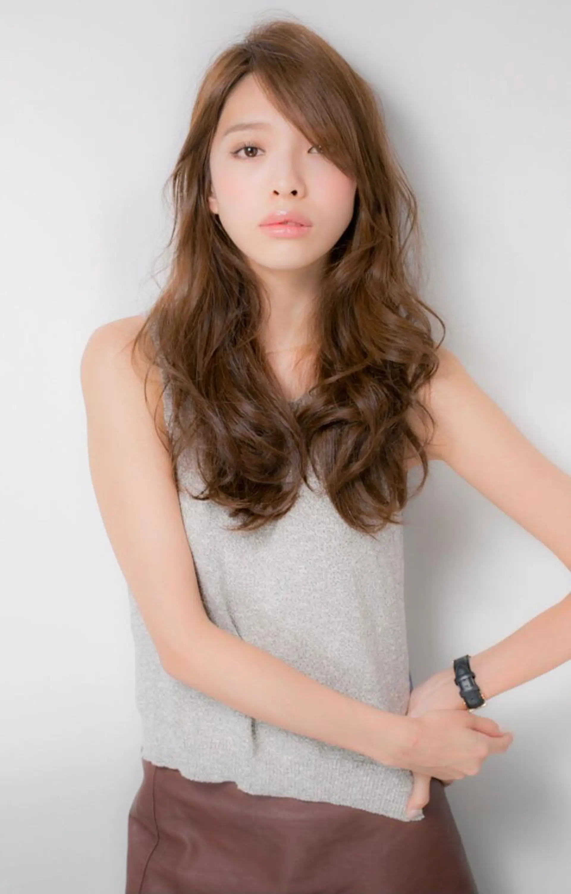 ロング チーフデザイナー 若林　麻衣のヘアスタイル