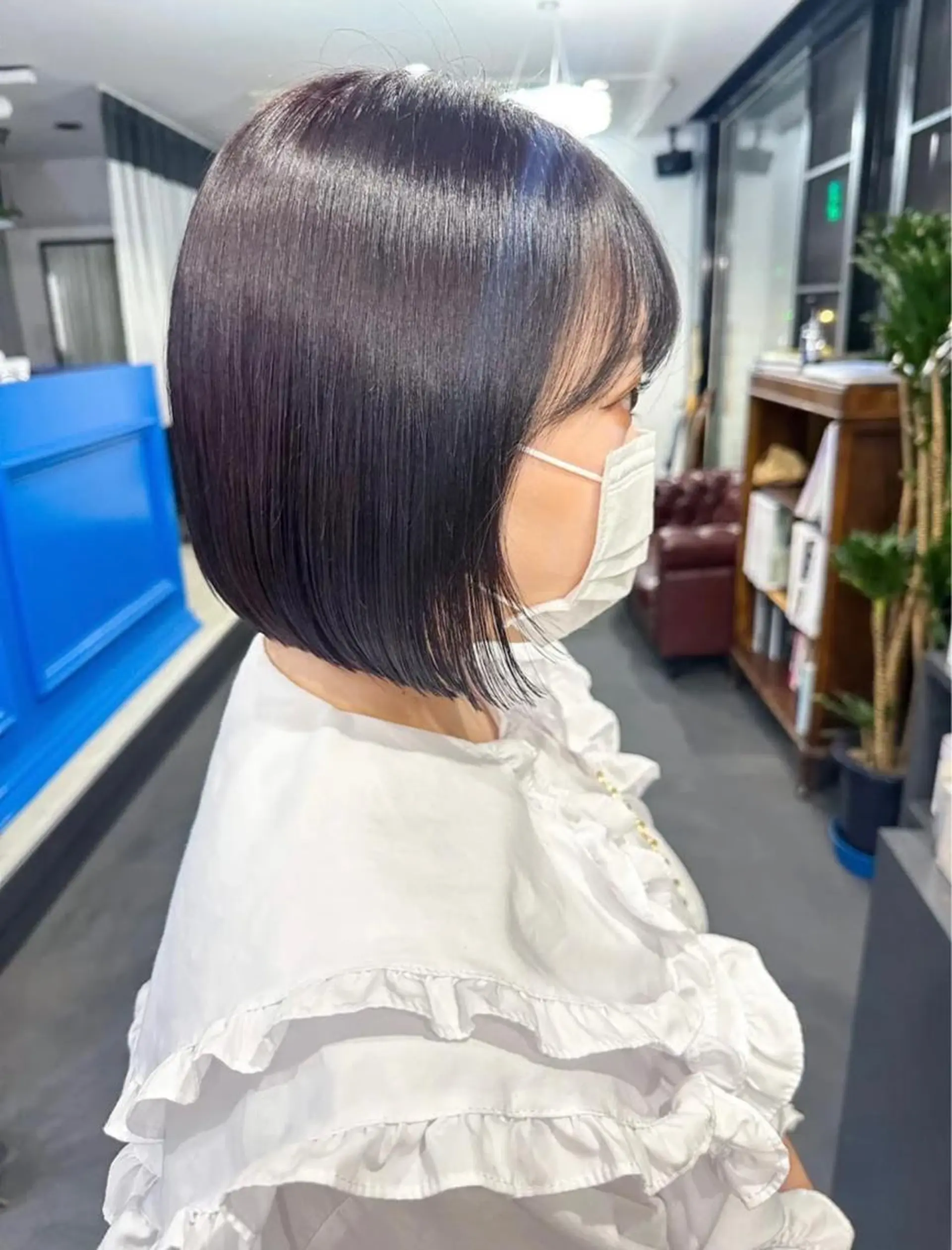 ミディアム カラー 桒村 沙綾のヘアスタイル