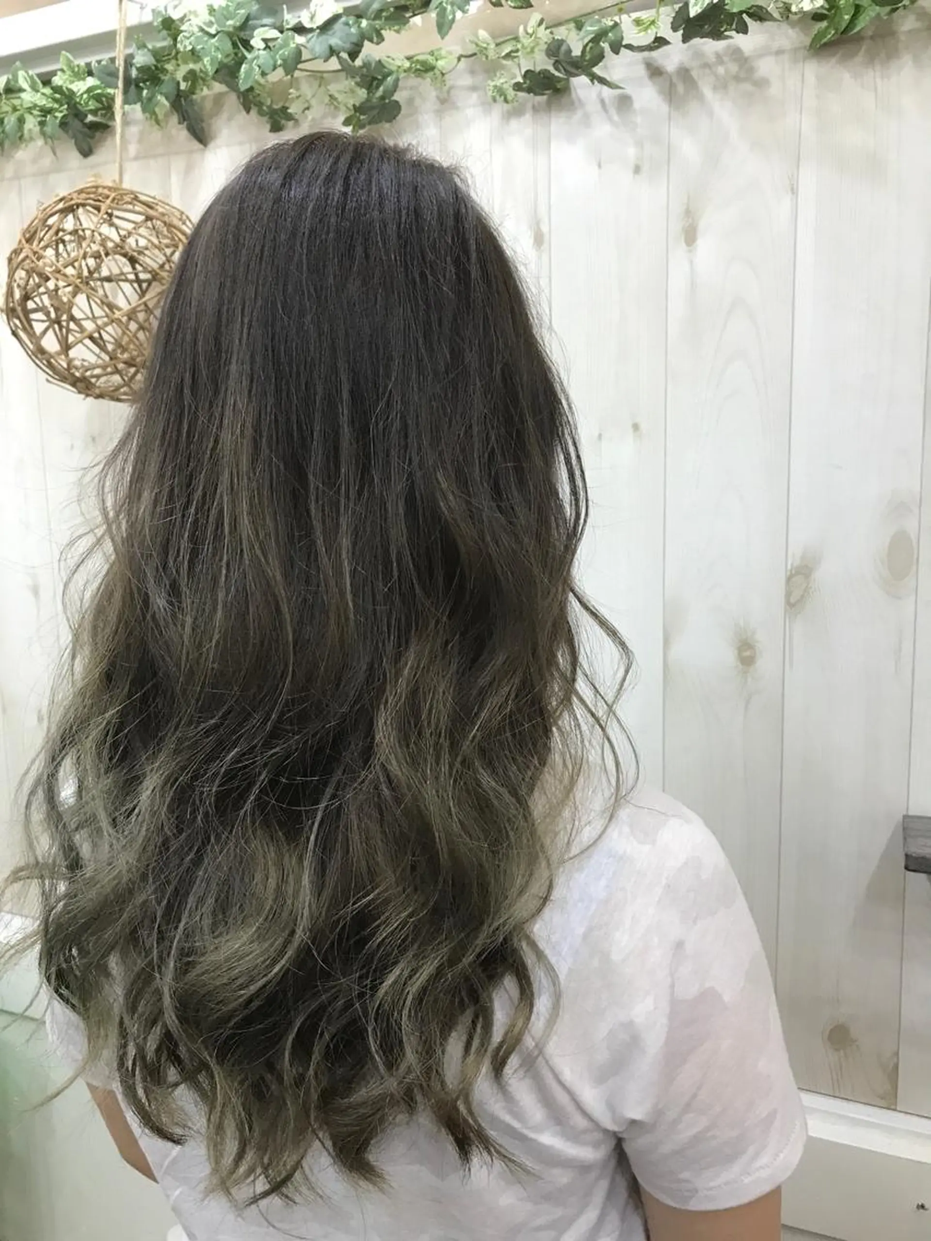 ロング カラー 🌱透明感カラー☘️ TOYO🌱のヘアスタイル