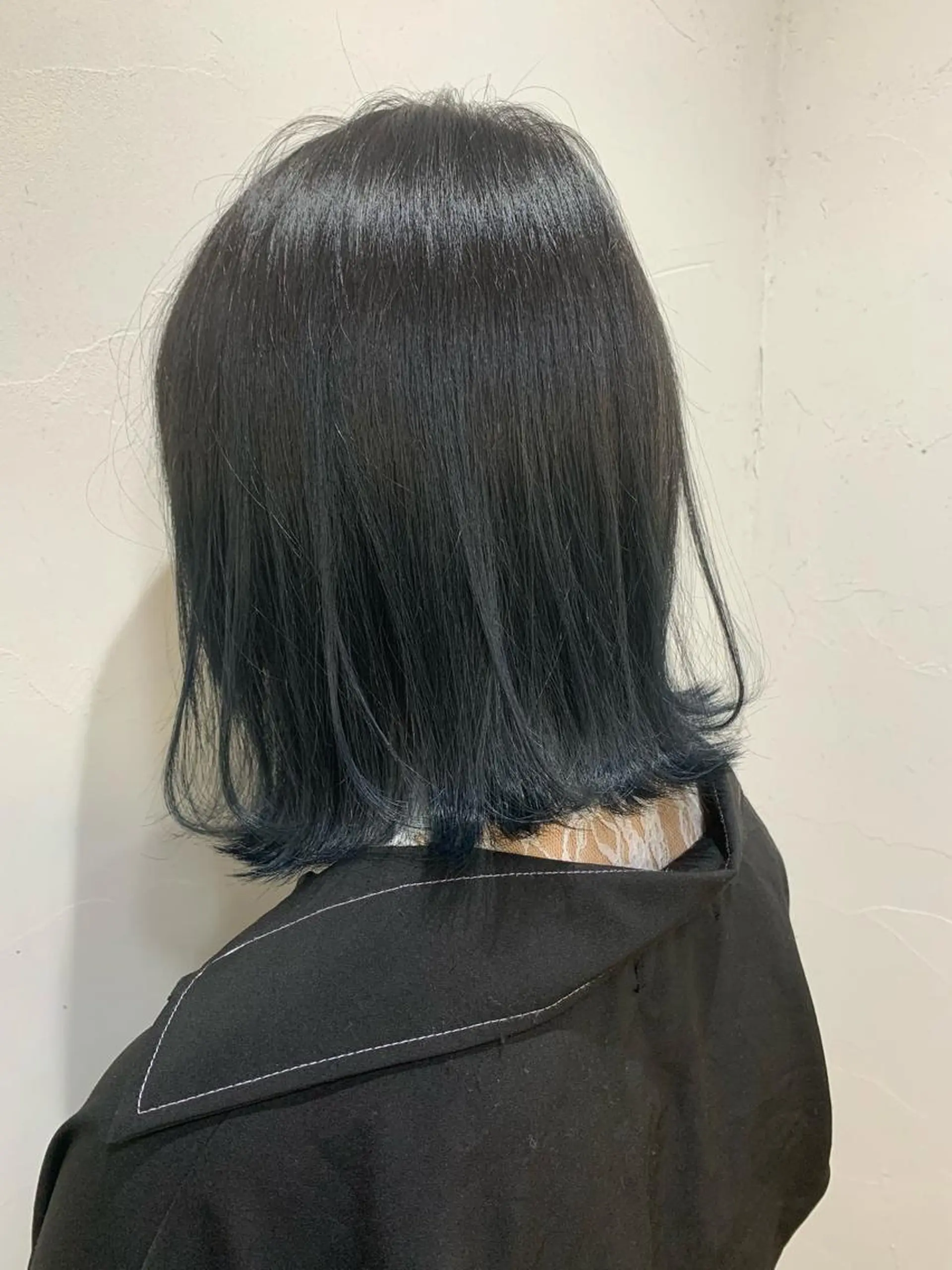 ミディアム カラー ブルーカラー ブルージュ グラデーションカラー 柾本 寛貴のヘアスタイル