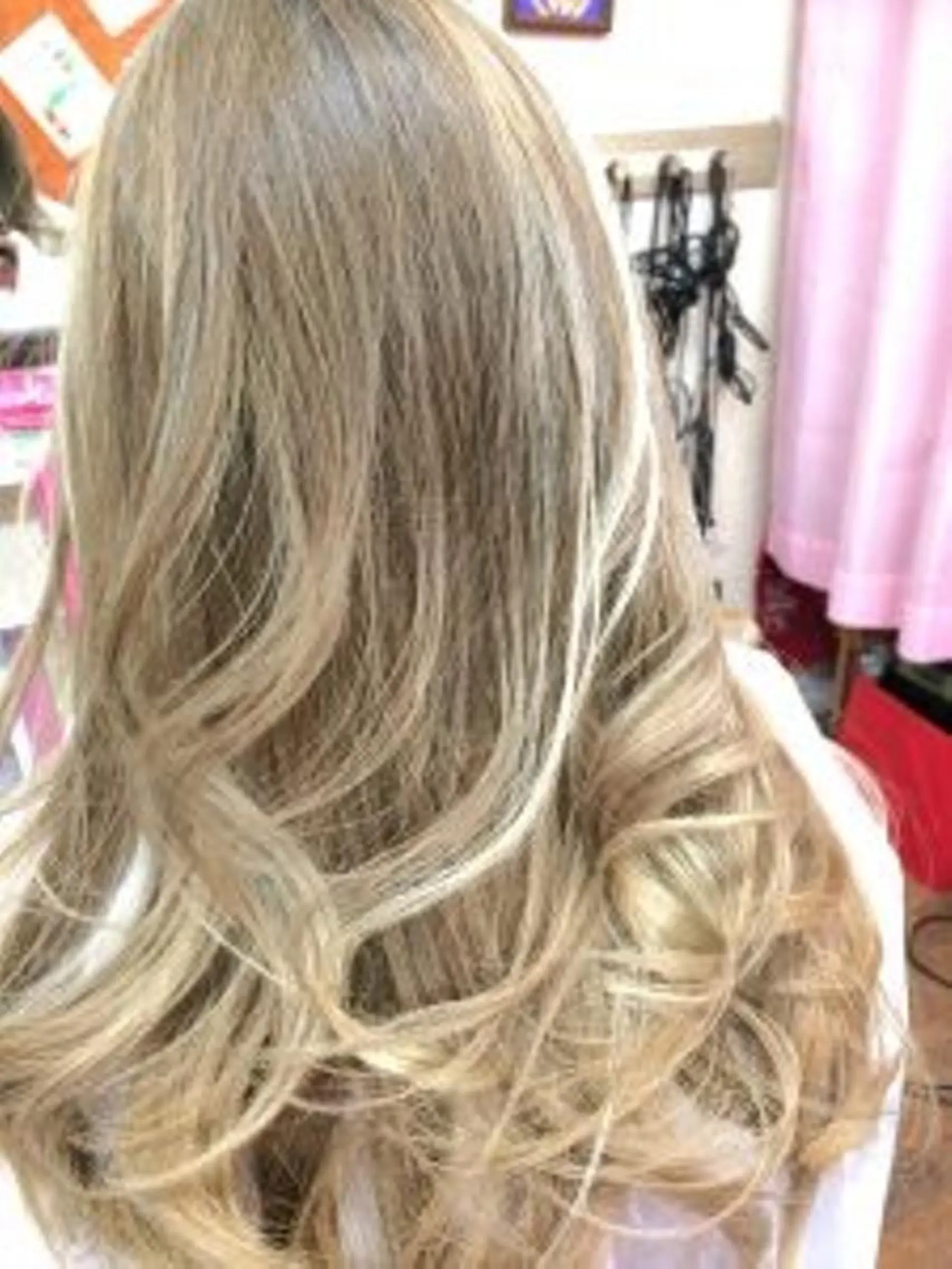 セミロング ハイライト 56hair  武蔵小杉店のヘアスタイル