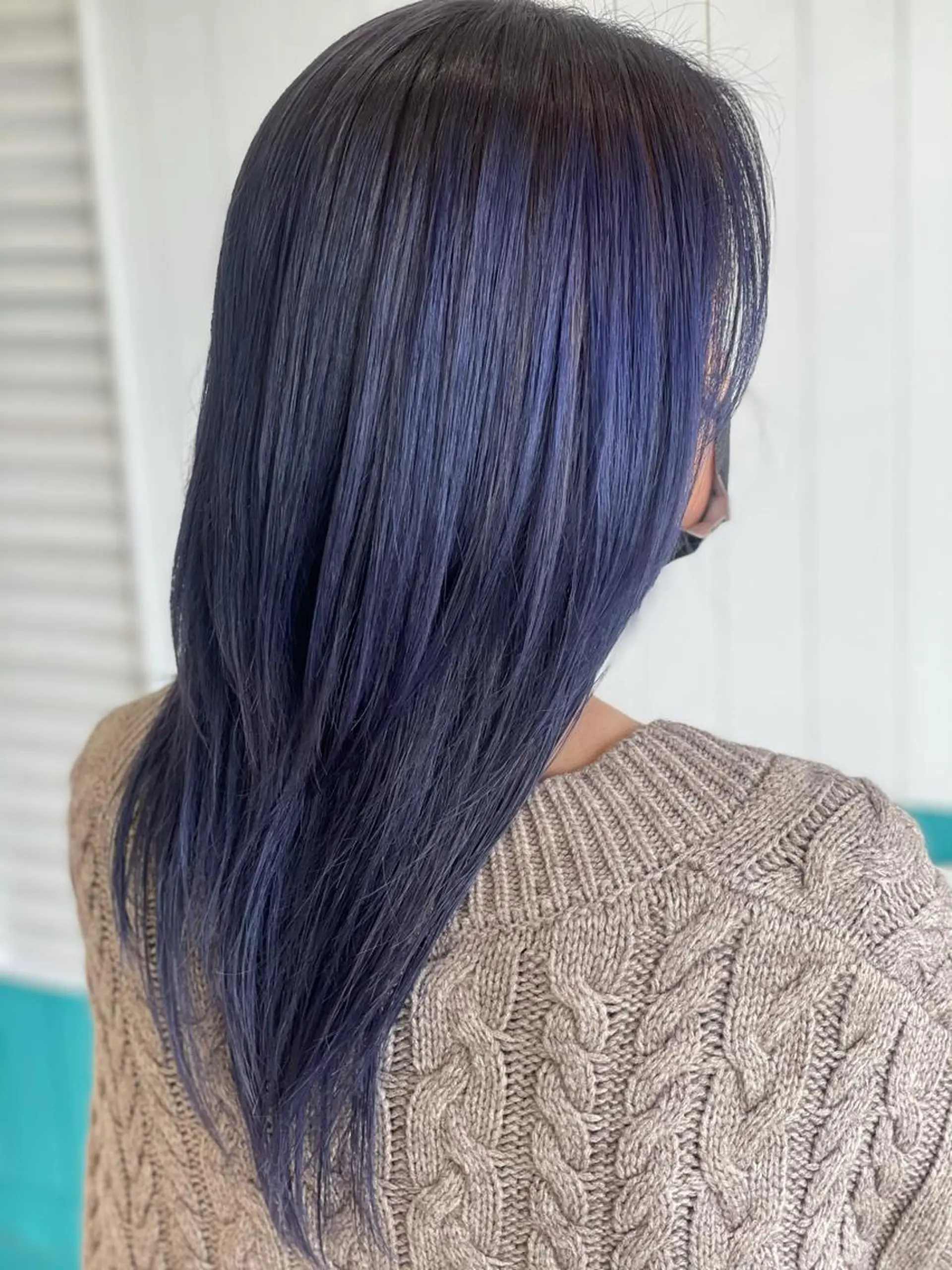 ロング カラー ブルーカラー ブルーバイオレット ハイライトカラー バイオレットカラー ハイライト ヘアカラー トリートメント Snaly カラー特化ページのヘアスタイル