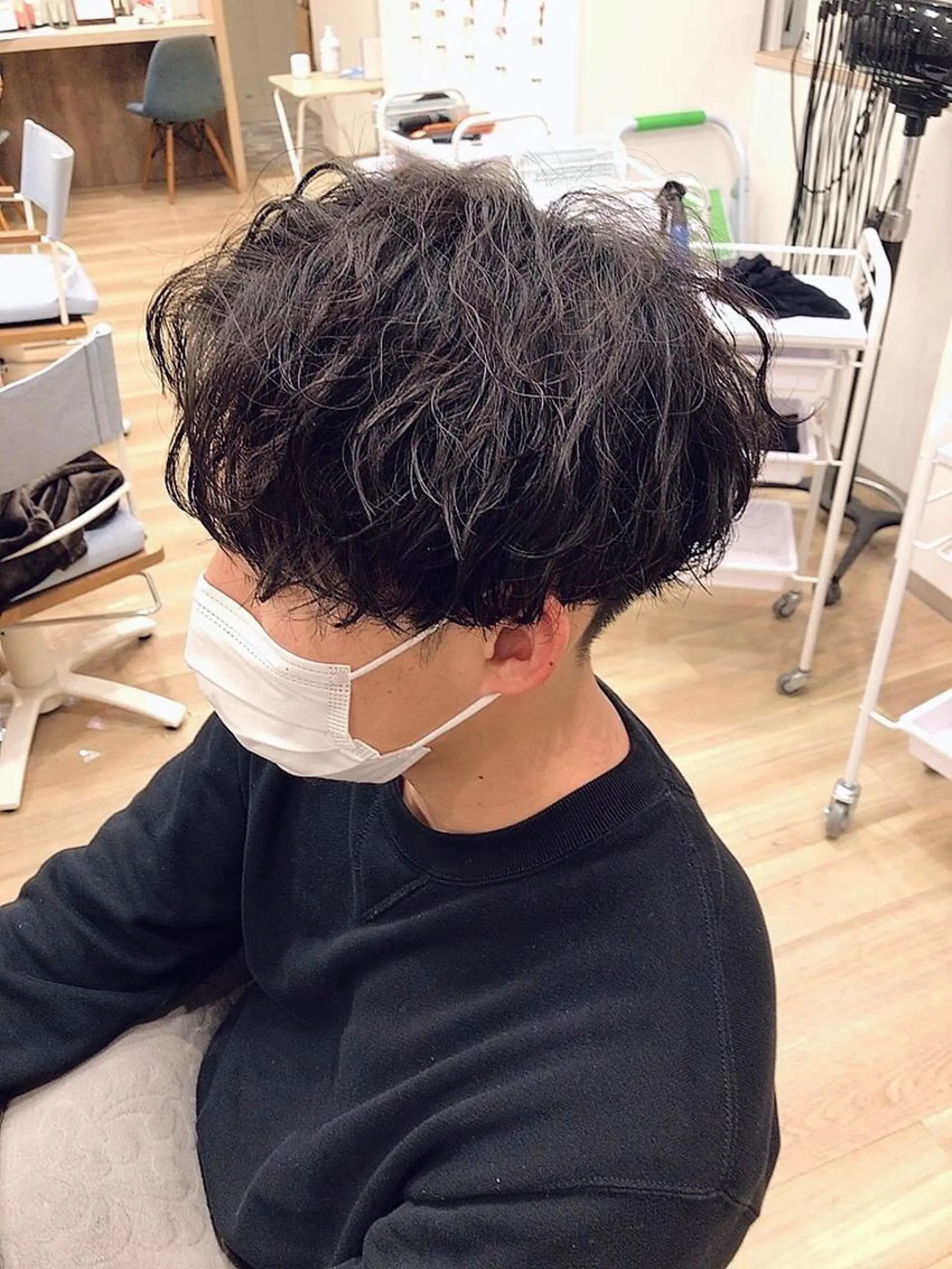 ミディアム メンズ メンズパーマ波巻き 🌳大森悠登🌳のヘアスタイル