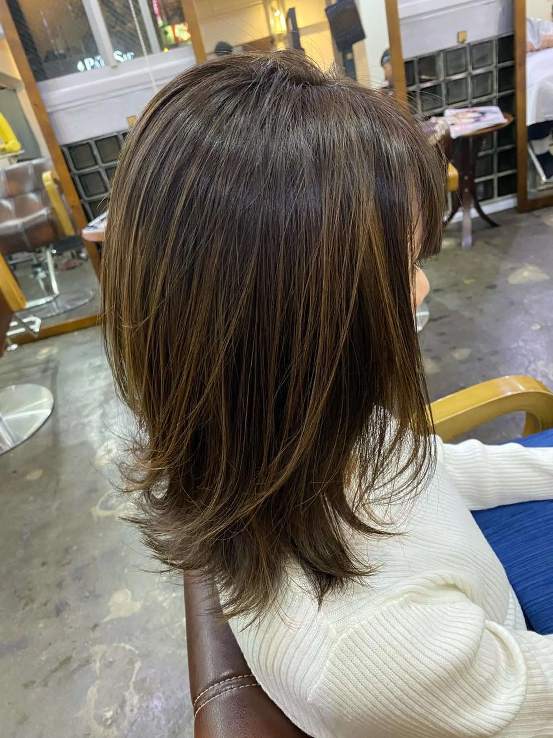 セミロング カラー ヘアアレンジ 【艶髪×韓国風】 毛流れ職人 RYOのヘアスタイル