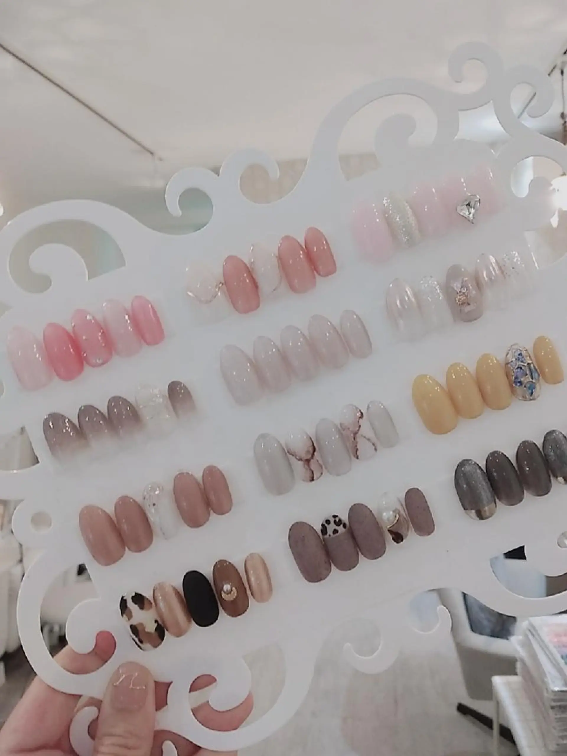 ネイル マグネットネイル ミラーネイル サロンド プラージュのネイルデザイン