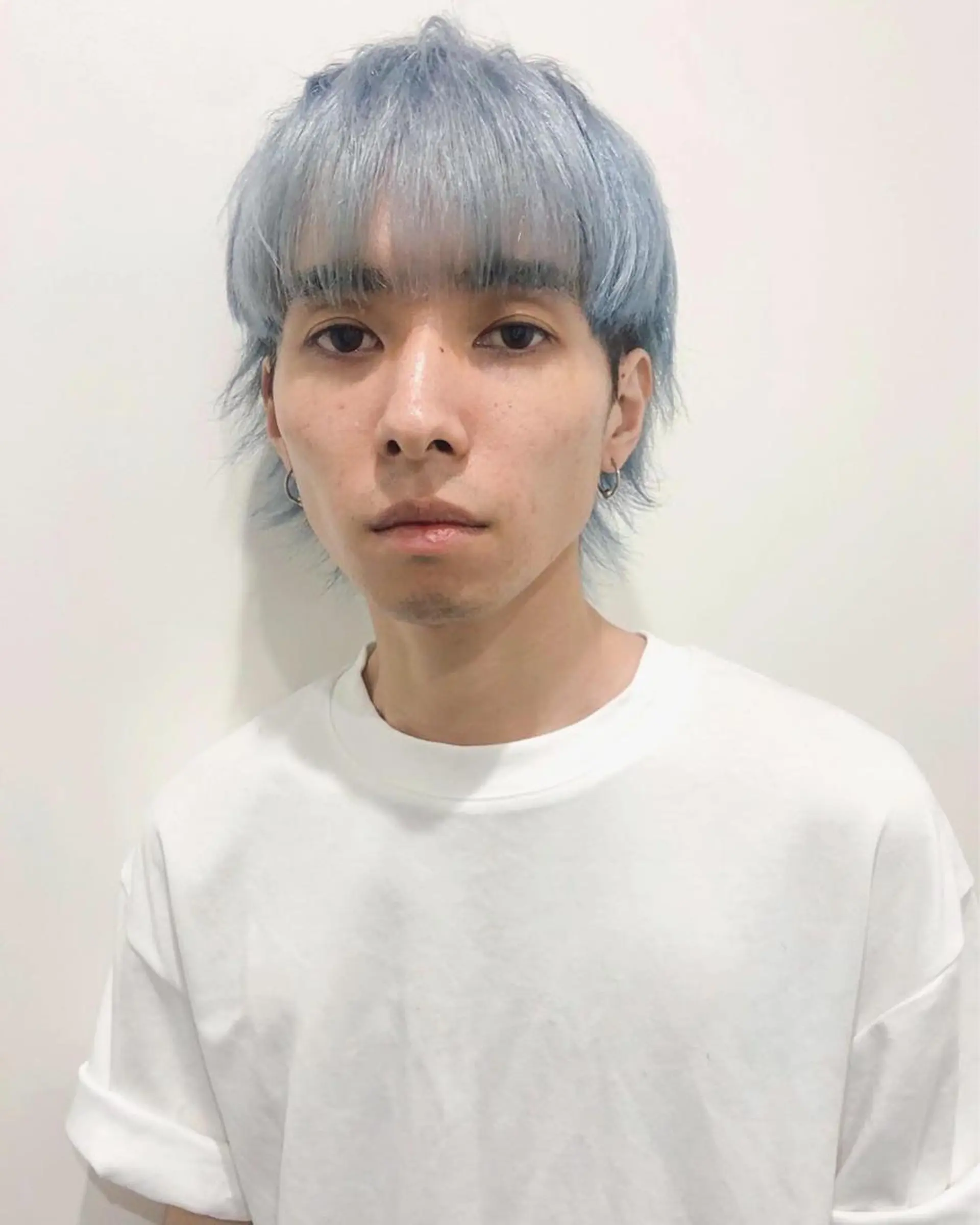 ショート カラー アッシュ ブリーチ ウルフカット カット ヘアカラー トリートメント Loom.所属・村上雅人 ナチュラルモードのヘアスタイル