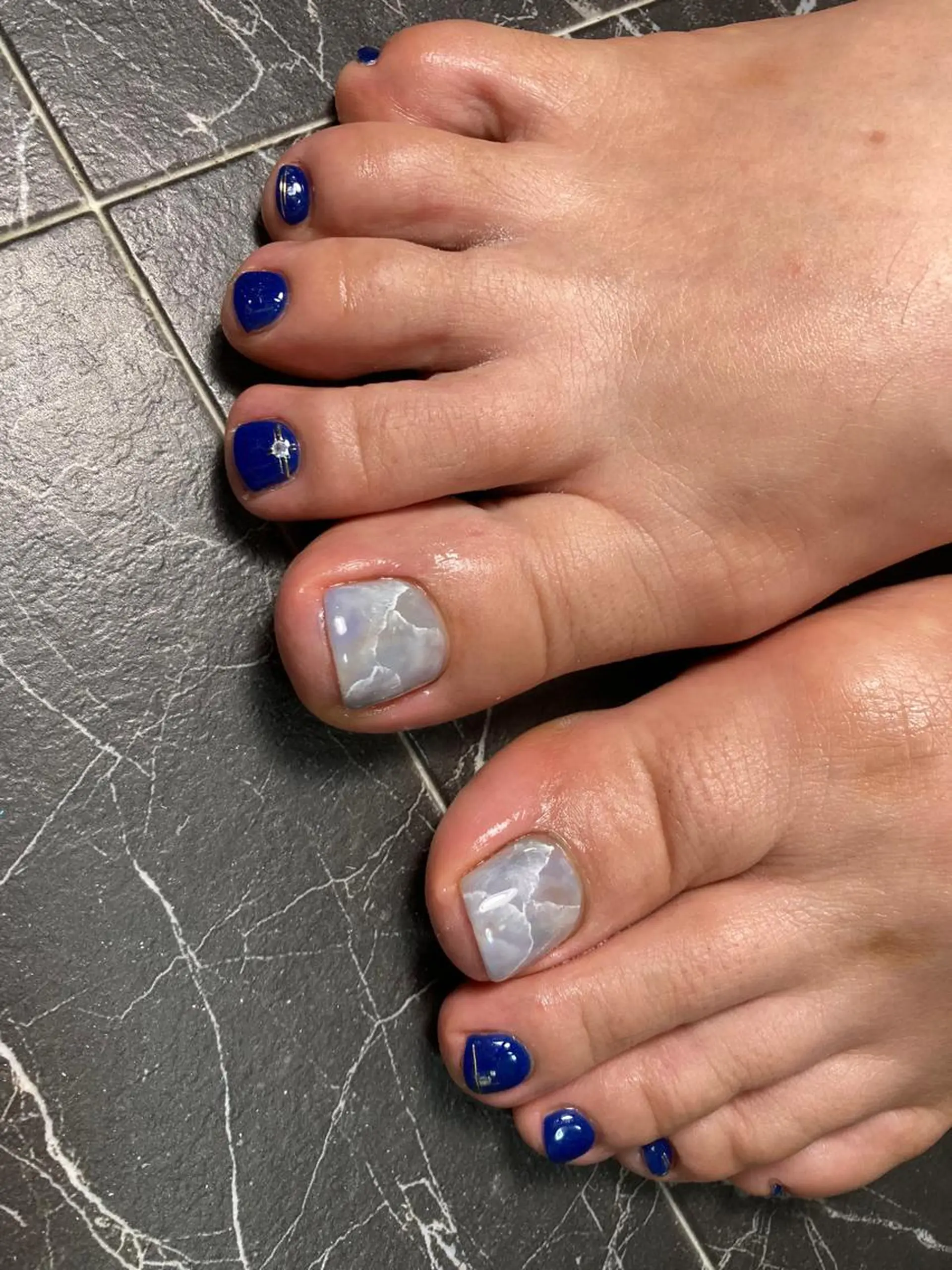 ショート ネイル 持ち込み ハンドネイル フットネイル ✴︎ Delightのネイルデザイン