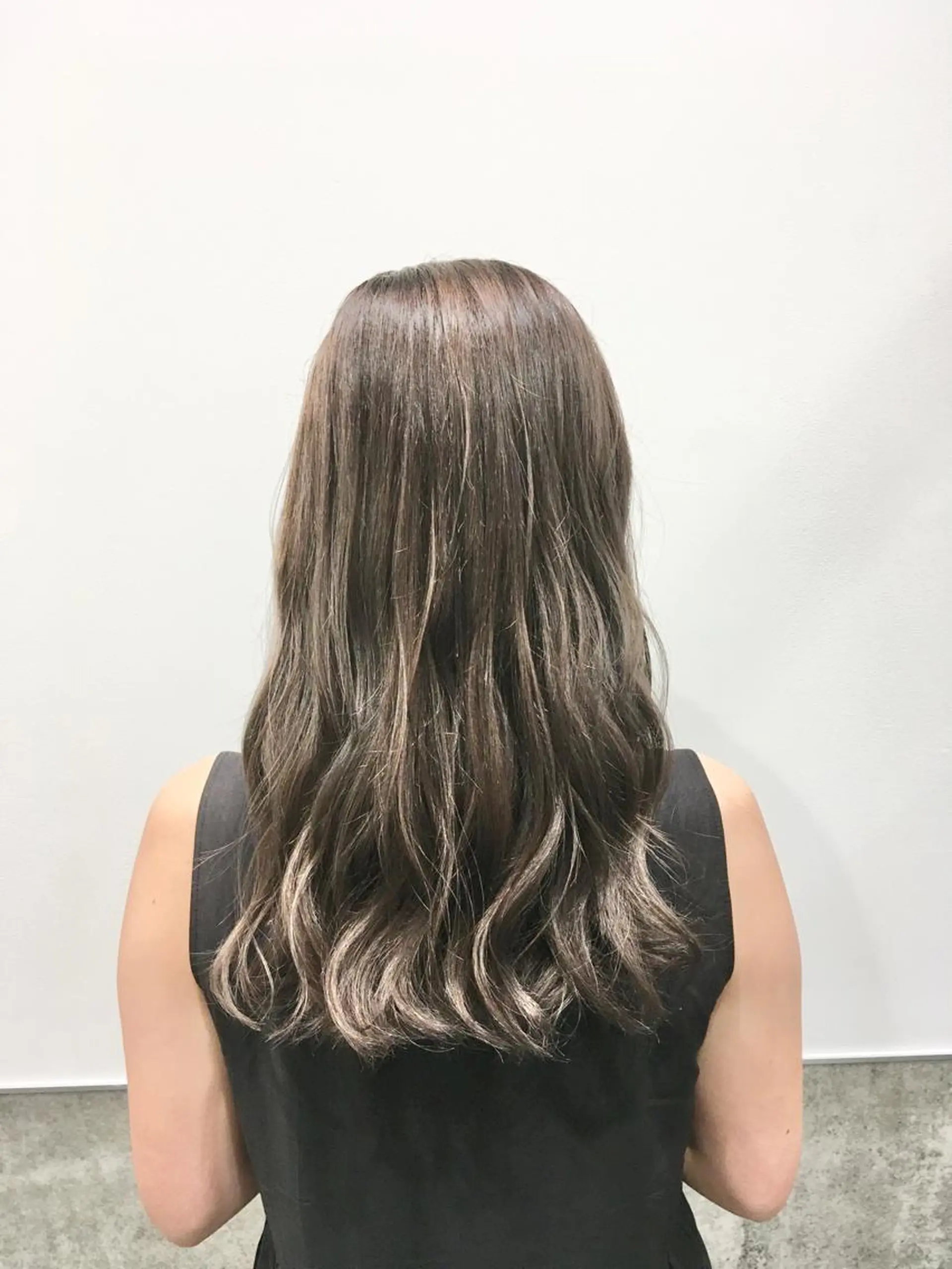 ロング カラー ハイライトカラー ハイライト ヘアカラー トリートメント ヘアセット yoshi ☆のヘアスタイル