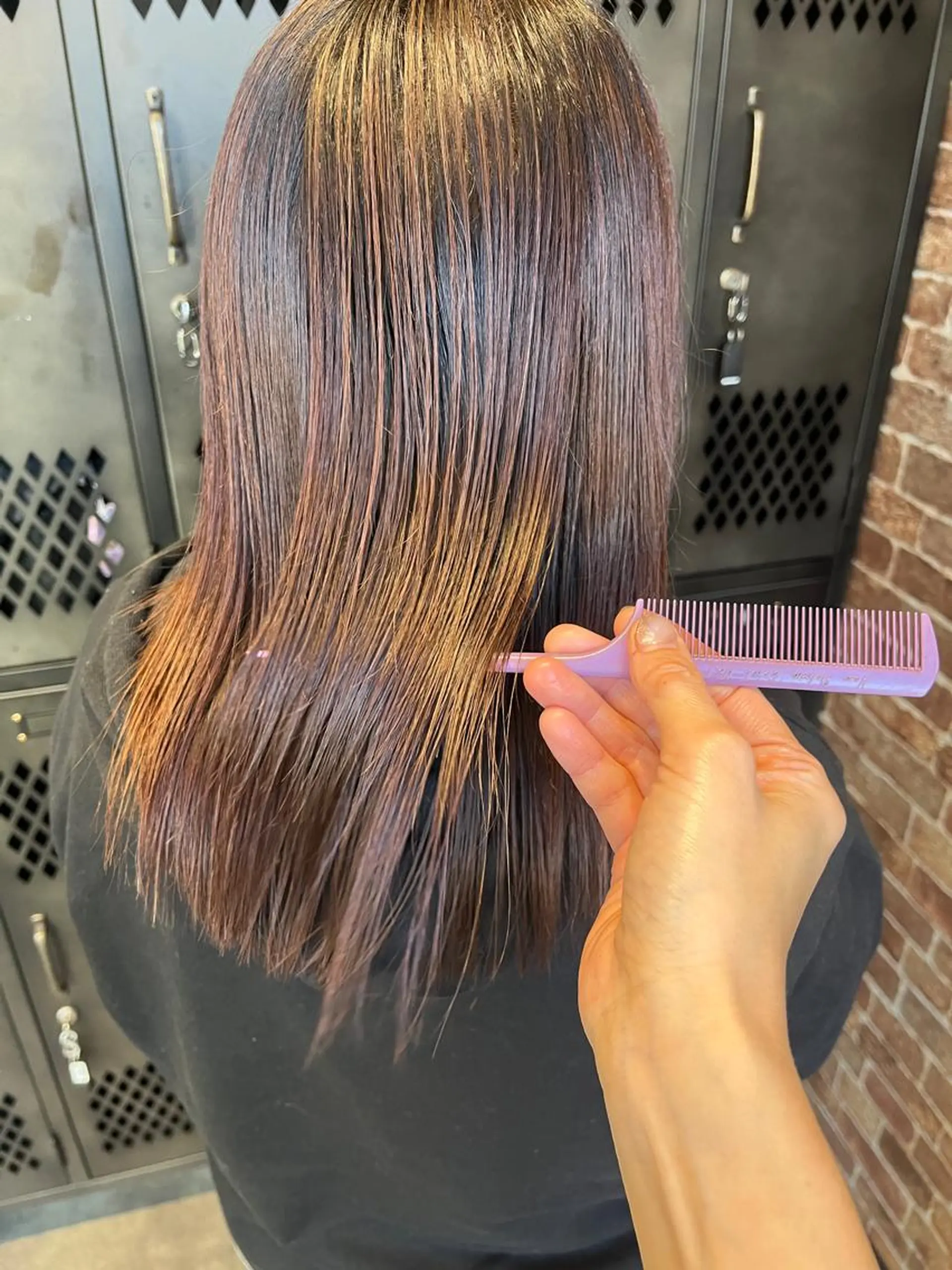 セミロング パーマ ヘアアレンジ メンズ キッズ マツエク・マツパ アイブロウ メンズブリーチ メンズハイライト メンズインナーカラー メンズ韓国風 眉カラー カット times salon名駅所属・久木原 ゆりのヘアスタイル