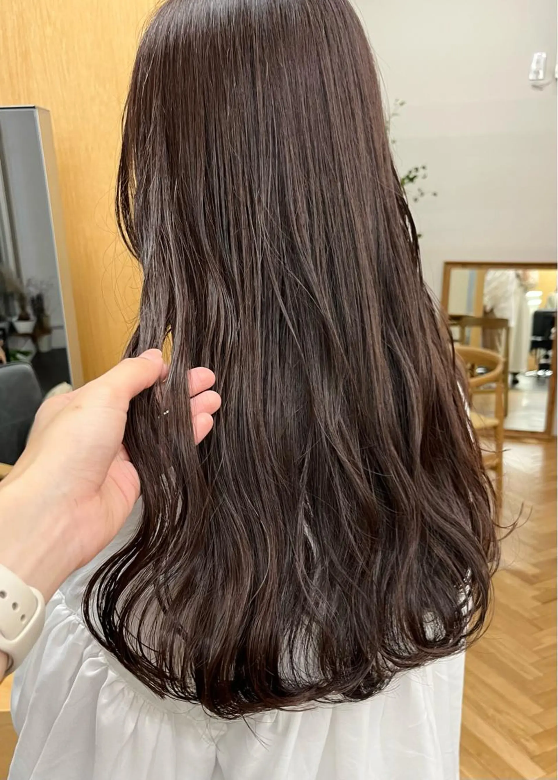 ロング カラー ベージュカラー ブリーチ グレージュ ラベンダーカラー ラベンダーグレージュ ヘアカラー 西山 紗耶香🪽 透明感カラー/ボブのヘアスタイル