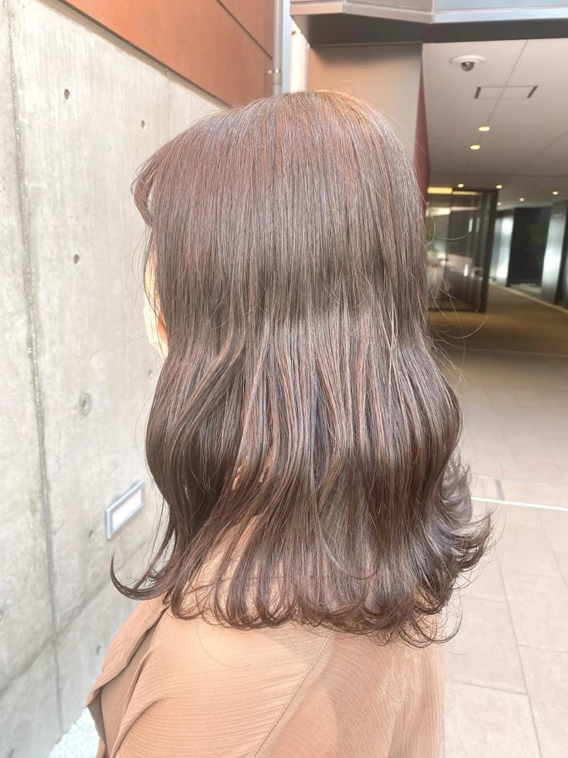 ロング カラー ベージュカラー くさかみさき🌼暖色 /耳つぼ/オタク🌼のヘアスタイル