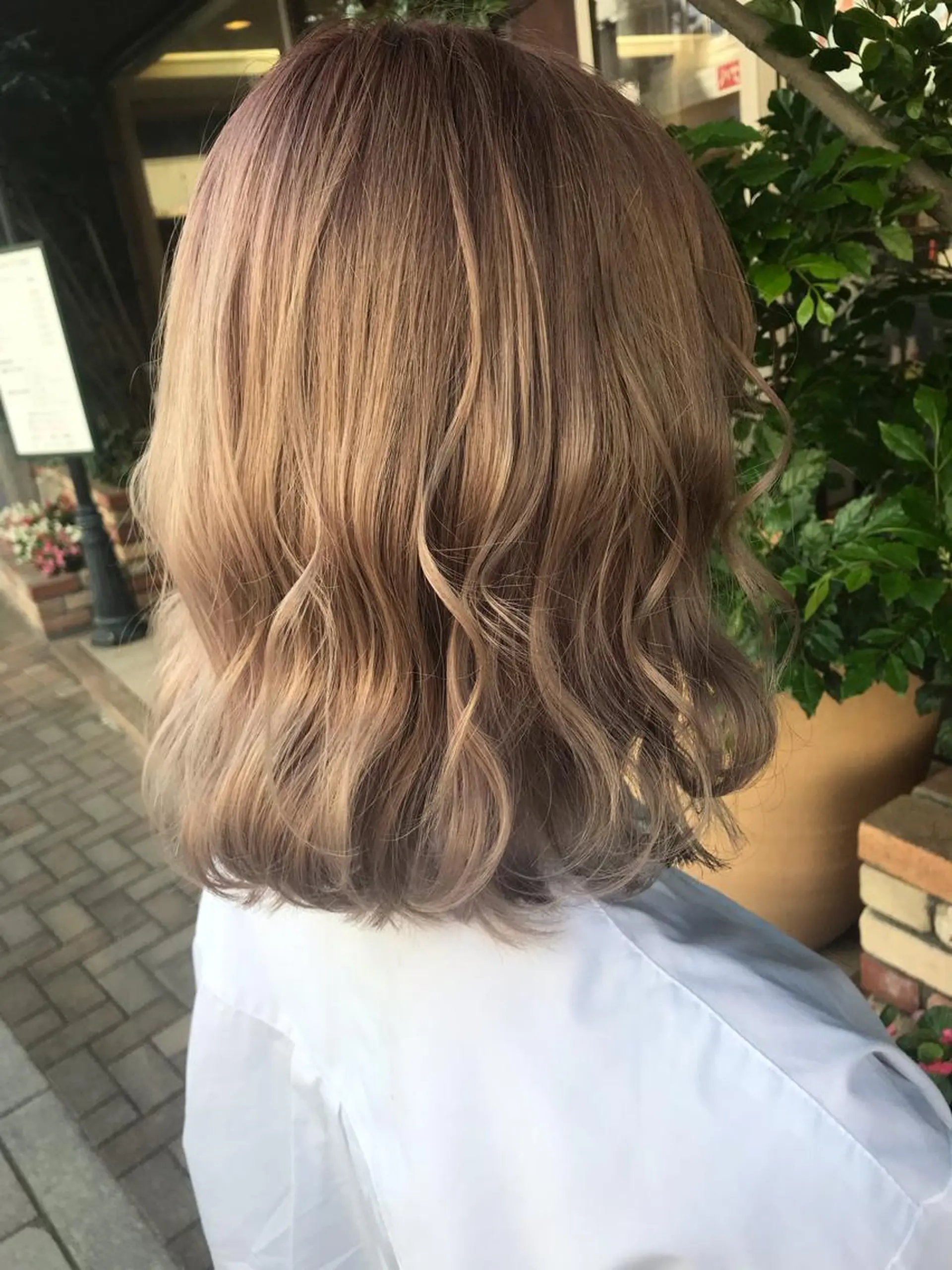 ミディアム 高橋 沙希のヘアスタイル