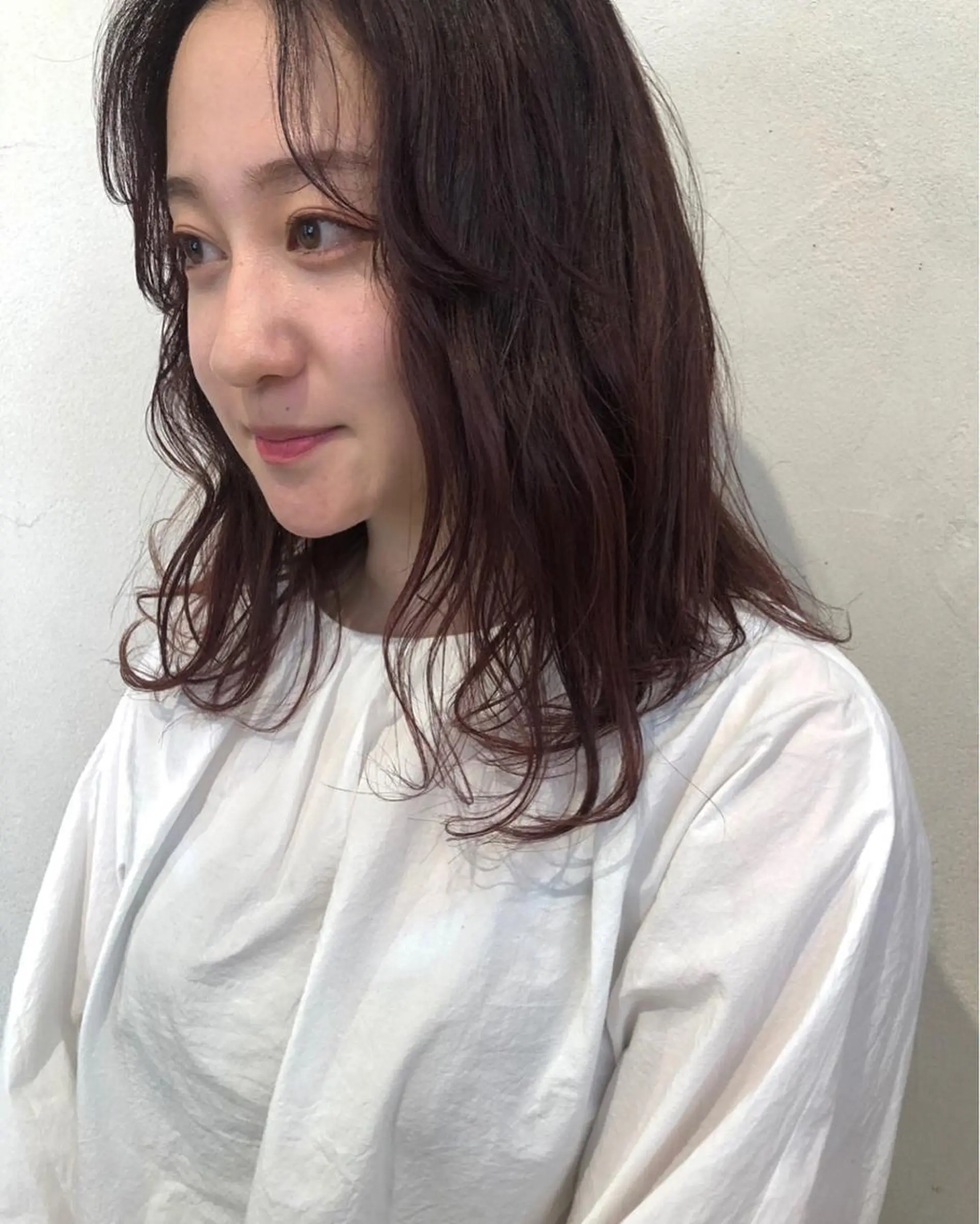 ミディアム カラー レイヤーカット/ 透明感カラーmikuのヘアスタイル