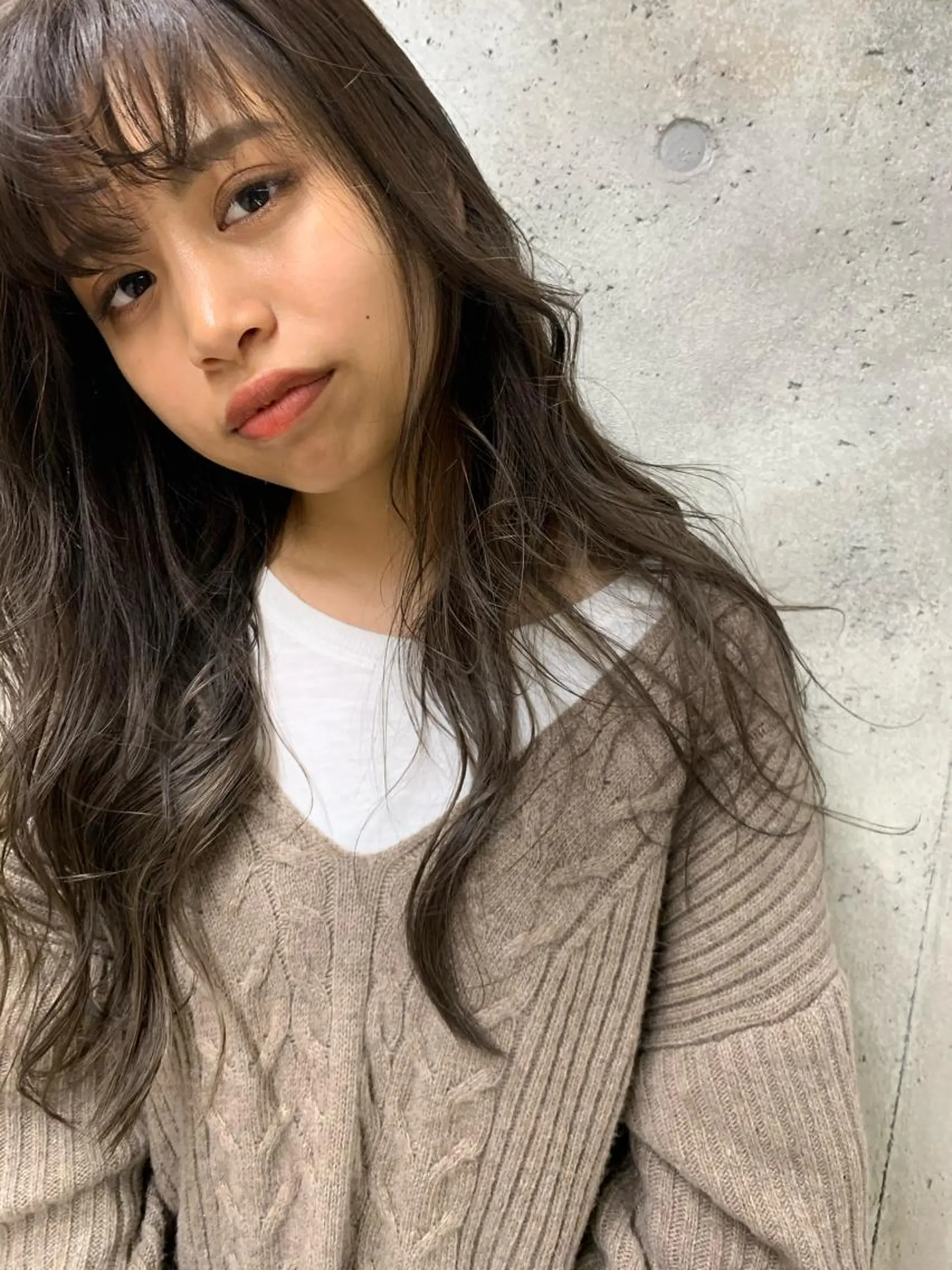 ロング カラー オリーブカラー にった みずきのヘアスタイル