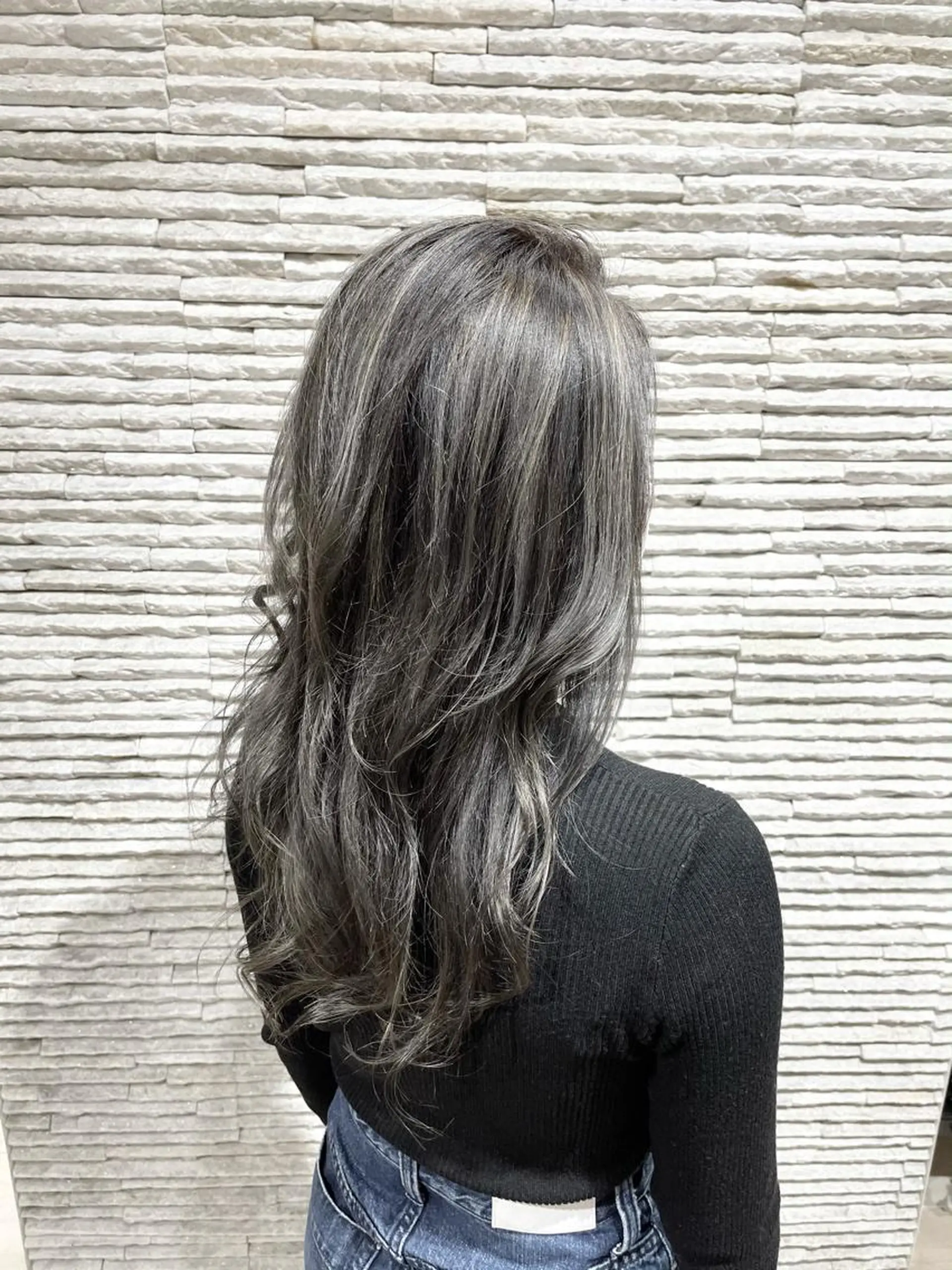 セミロング カット ヘアカラー 嶋田 ゆきのヘアスタイル