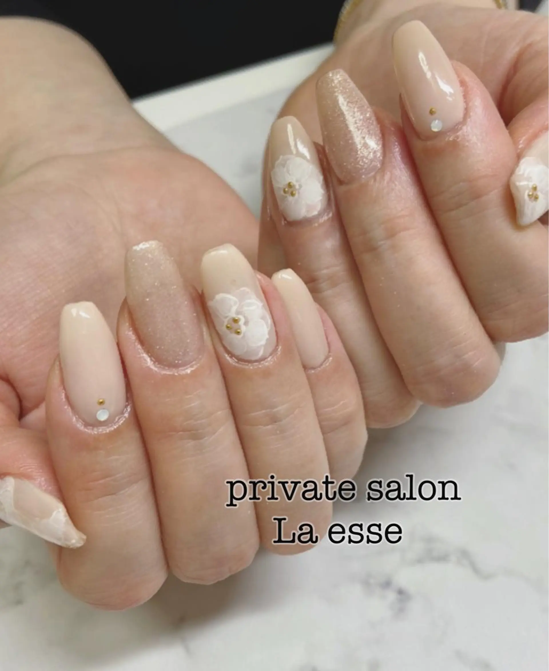セミロング ネイル プライベートサロン La esseのネイルデザイン